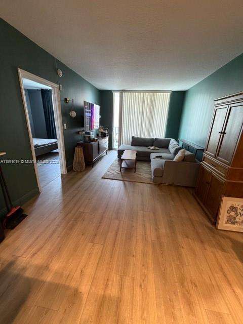 Small Image of 2775 NORTH EAST 187TH ST #624, Aventura Number 4