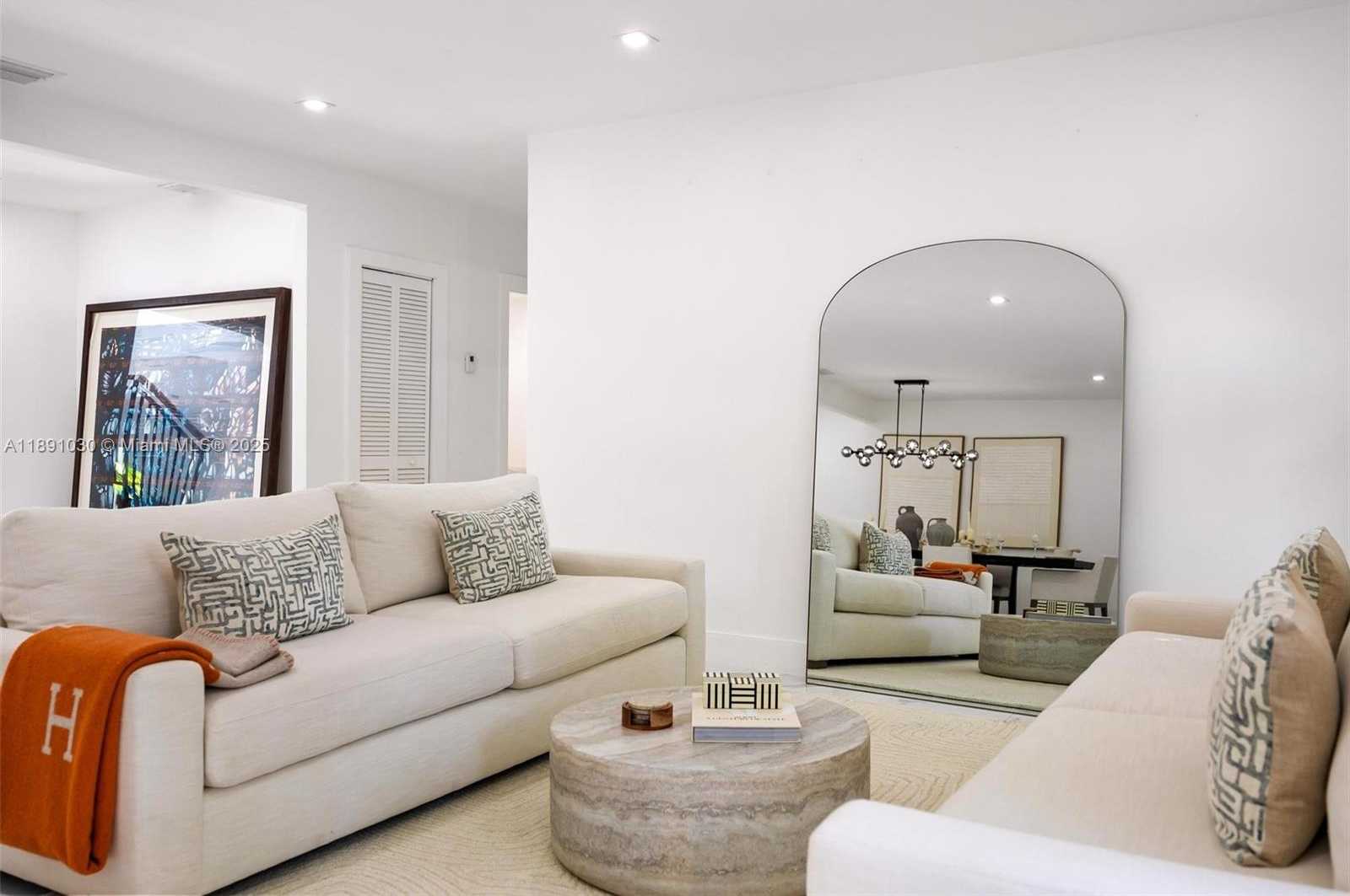 Small Image of 1651 SOUTH WEST 13TH AVE #na, Miami Number 17