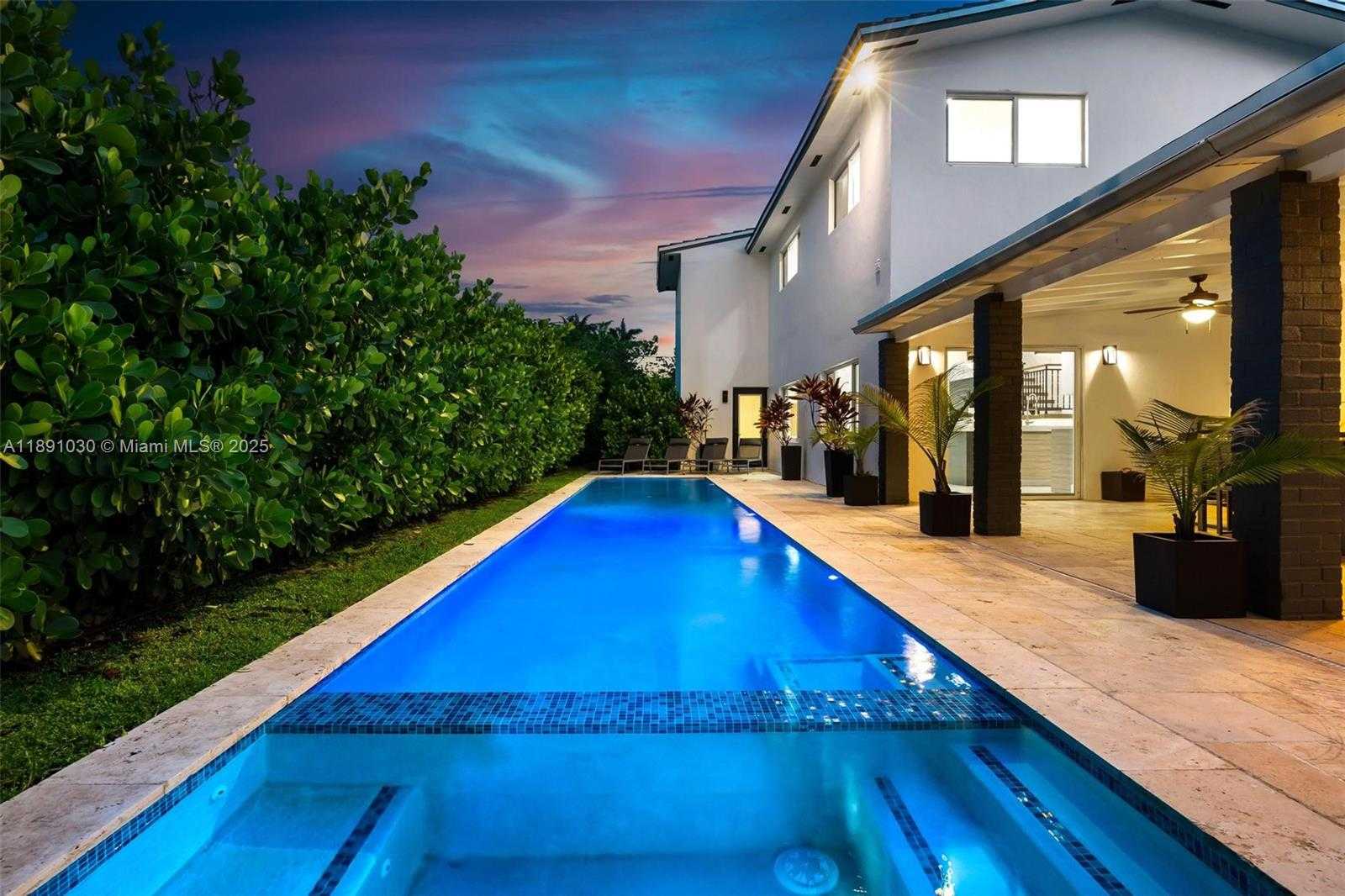 Small Image of 1651 SOUTH WEST 13TH AVE #na, Miami Number 2