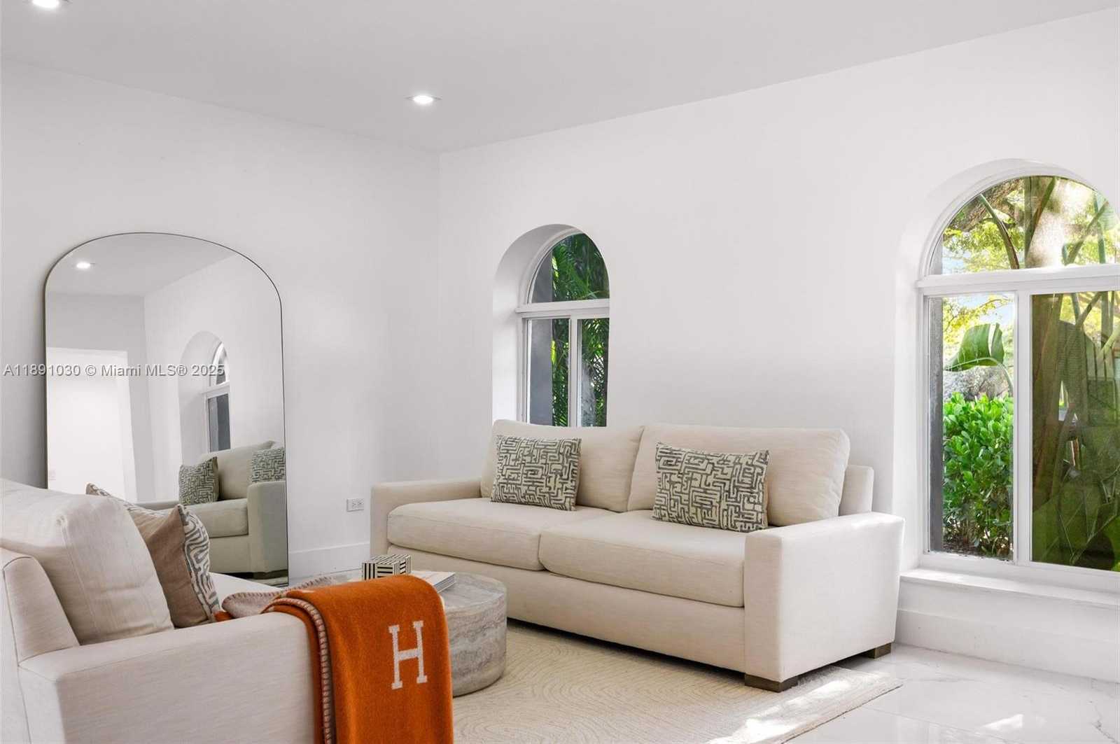 Small Image of 1651 SOUTH WEST 13TH AVE #na, Miami Number 21