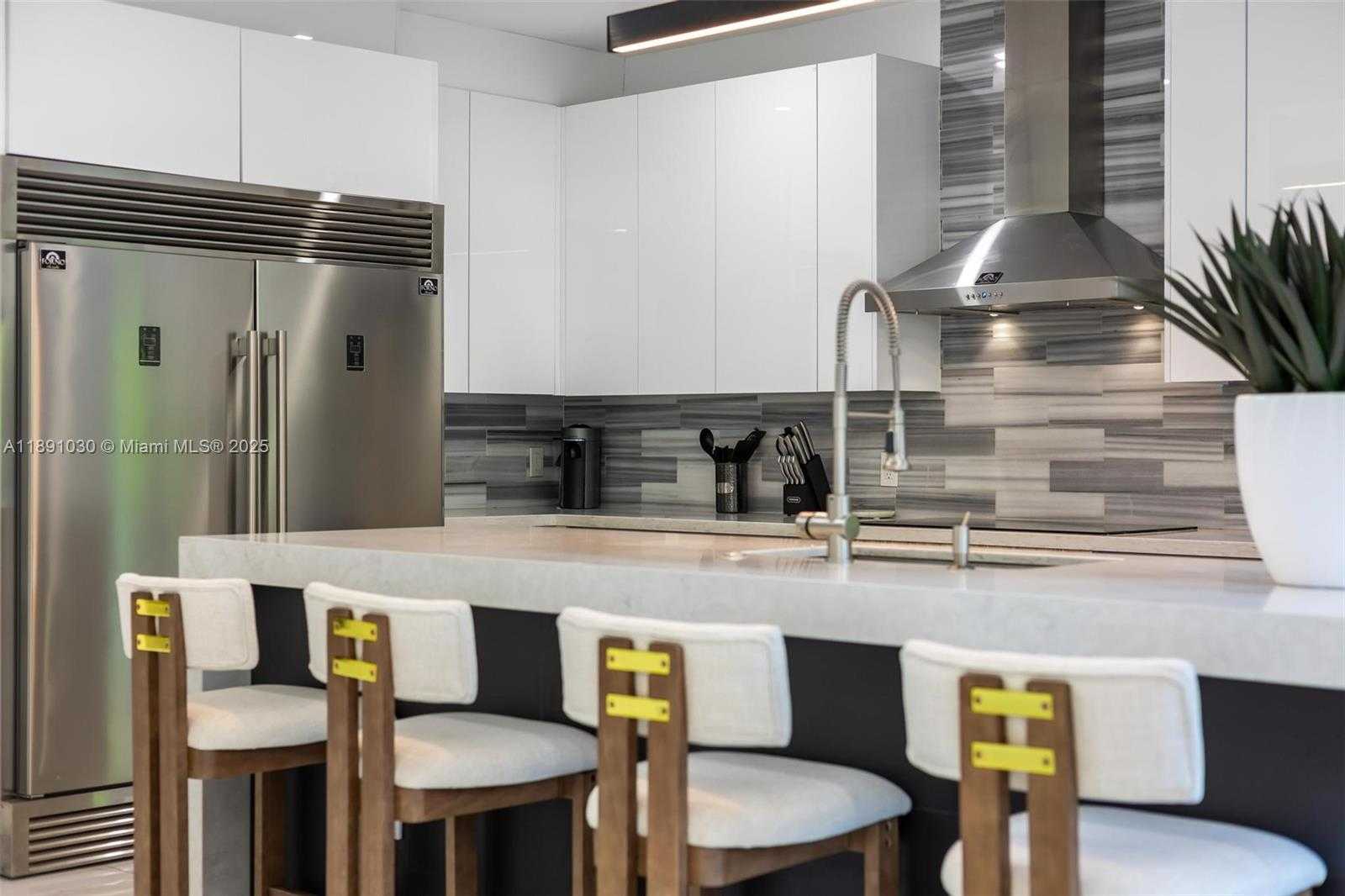 Small Image of 1651 SOUTH WEST 13TH AVE #na, Miami Number 22