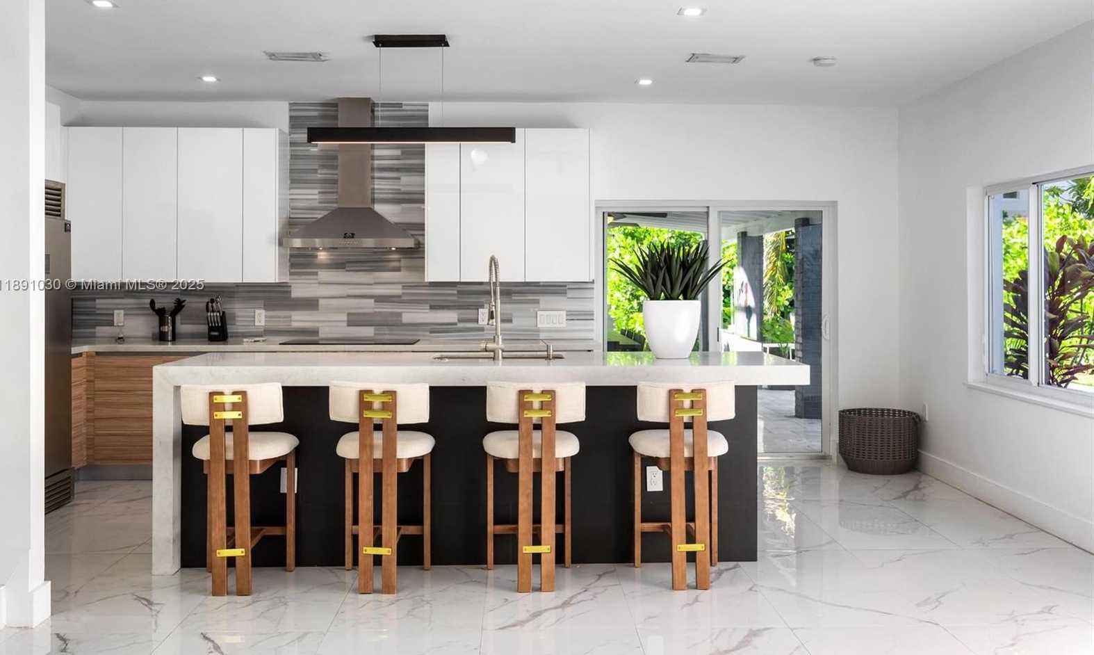 Small Image of 1651 SOUTH WEST 13TH AVE #na, Miami Number 23