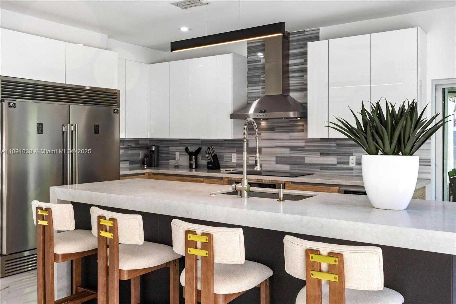 Small Image of 1651 SOUTH WEST 13TH AVE #na, Miami Number 24