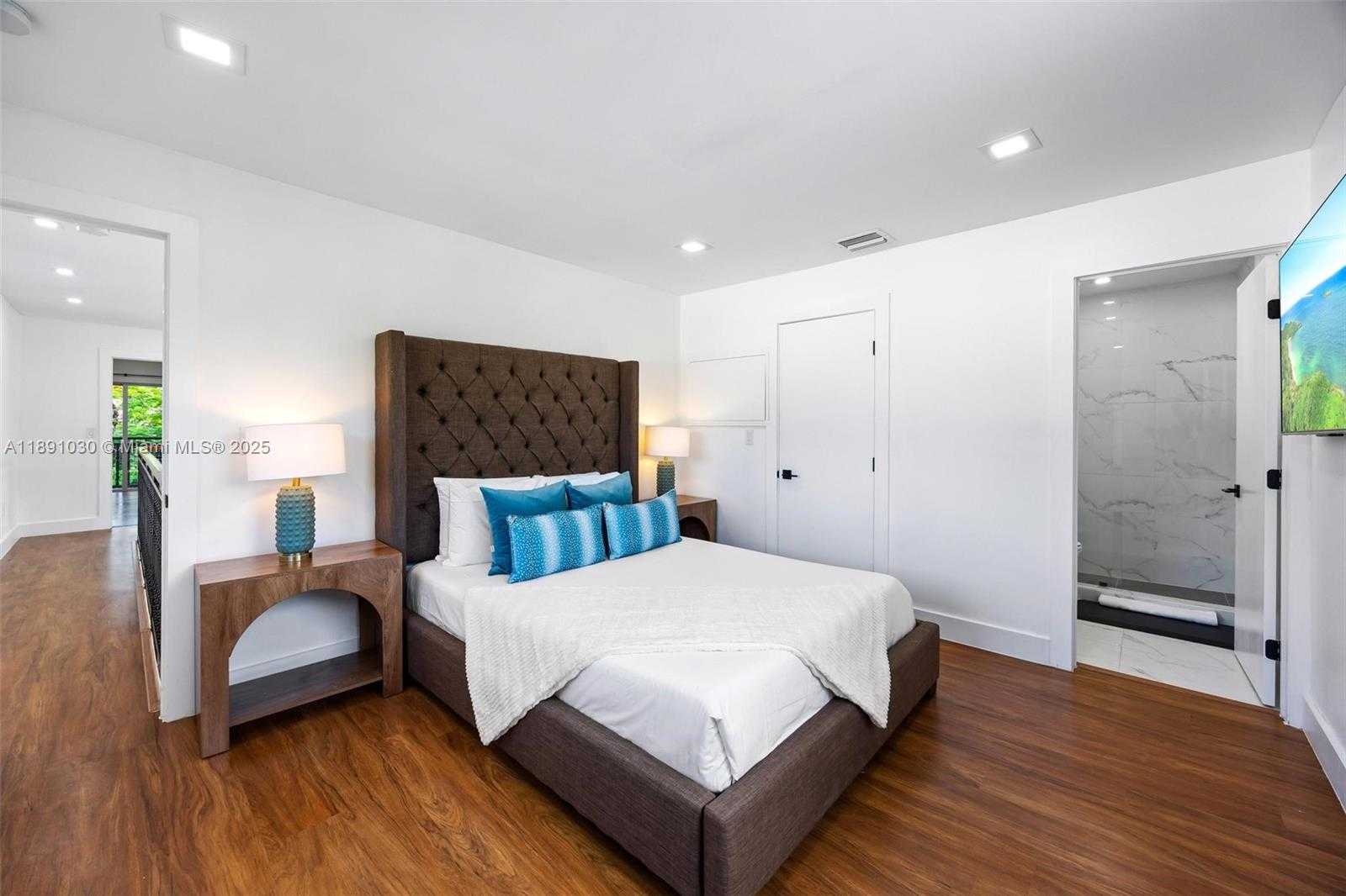 Small Image of 1651 SOUTH WEST 13TH AVE #na, Miami Number 50