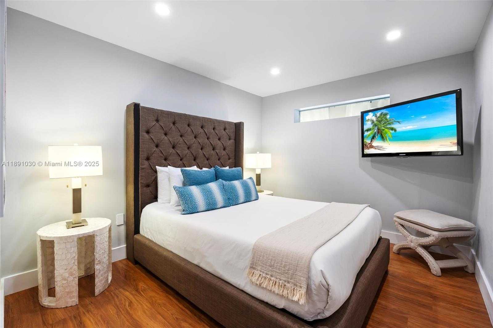 Small Image of 1651 SOUTH WEST 13TH AVE #na, Miami Number 53