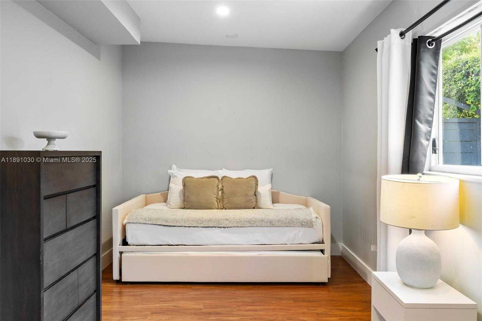 Small Image of 1651 SOUTH WEST 13TH AVE #na, Miami Number 56