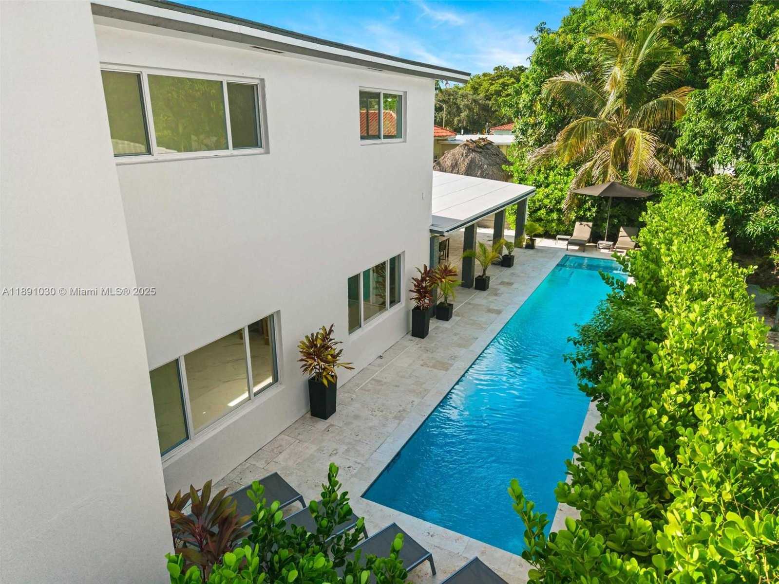 Small Image of 1651 SOUTH WEST 13TH AVE #na, Miami Number 77