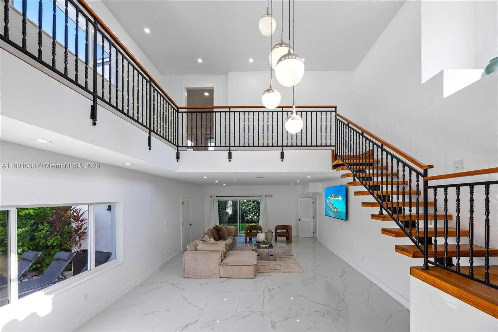 Small Image of 1651 SOUTH WEST 13TH AVE #na, Miami Number 8
