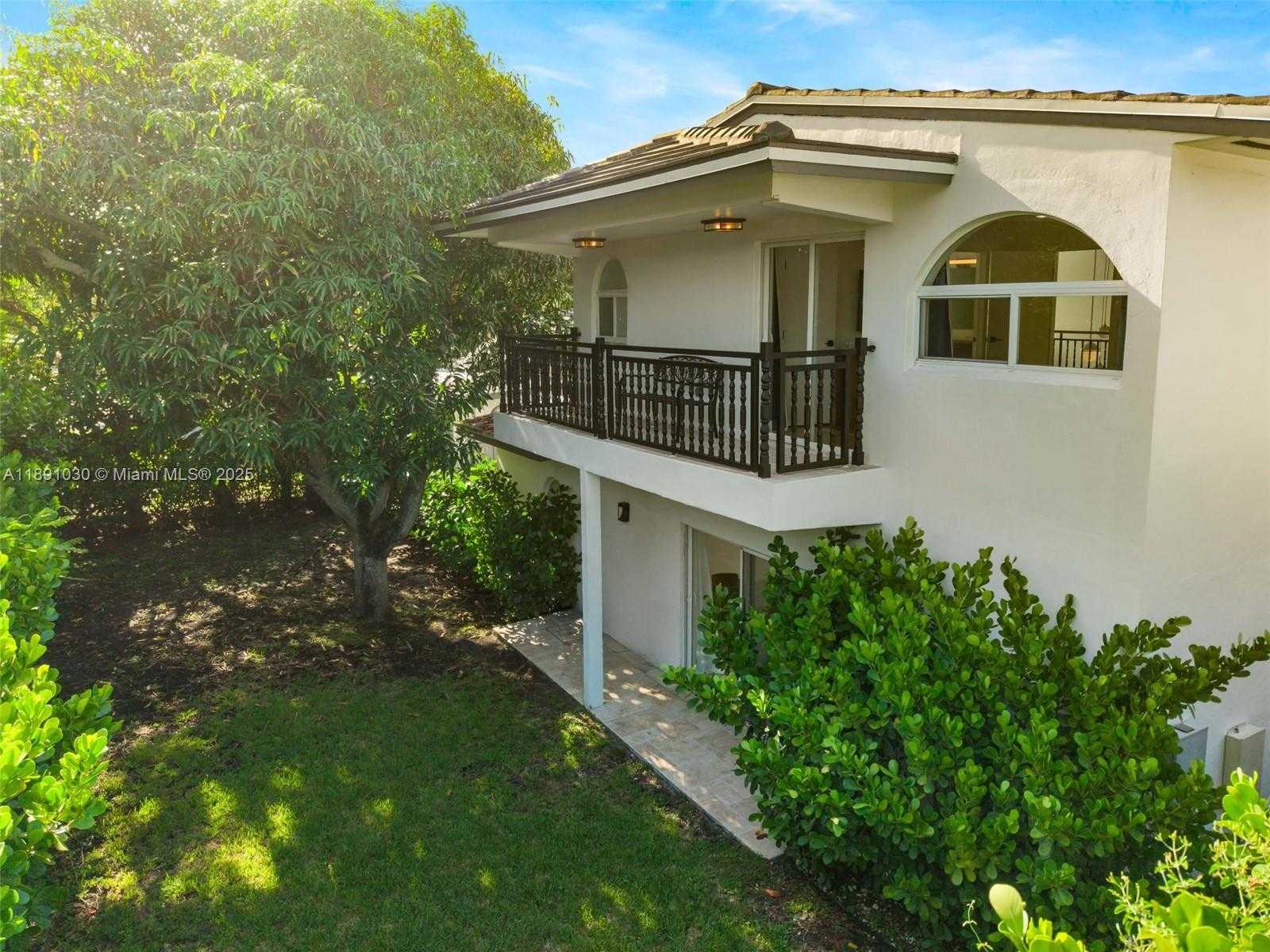 Small Image of 1651 SOUTH WEST 13TH AVE #na, Miami Number 83