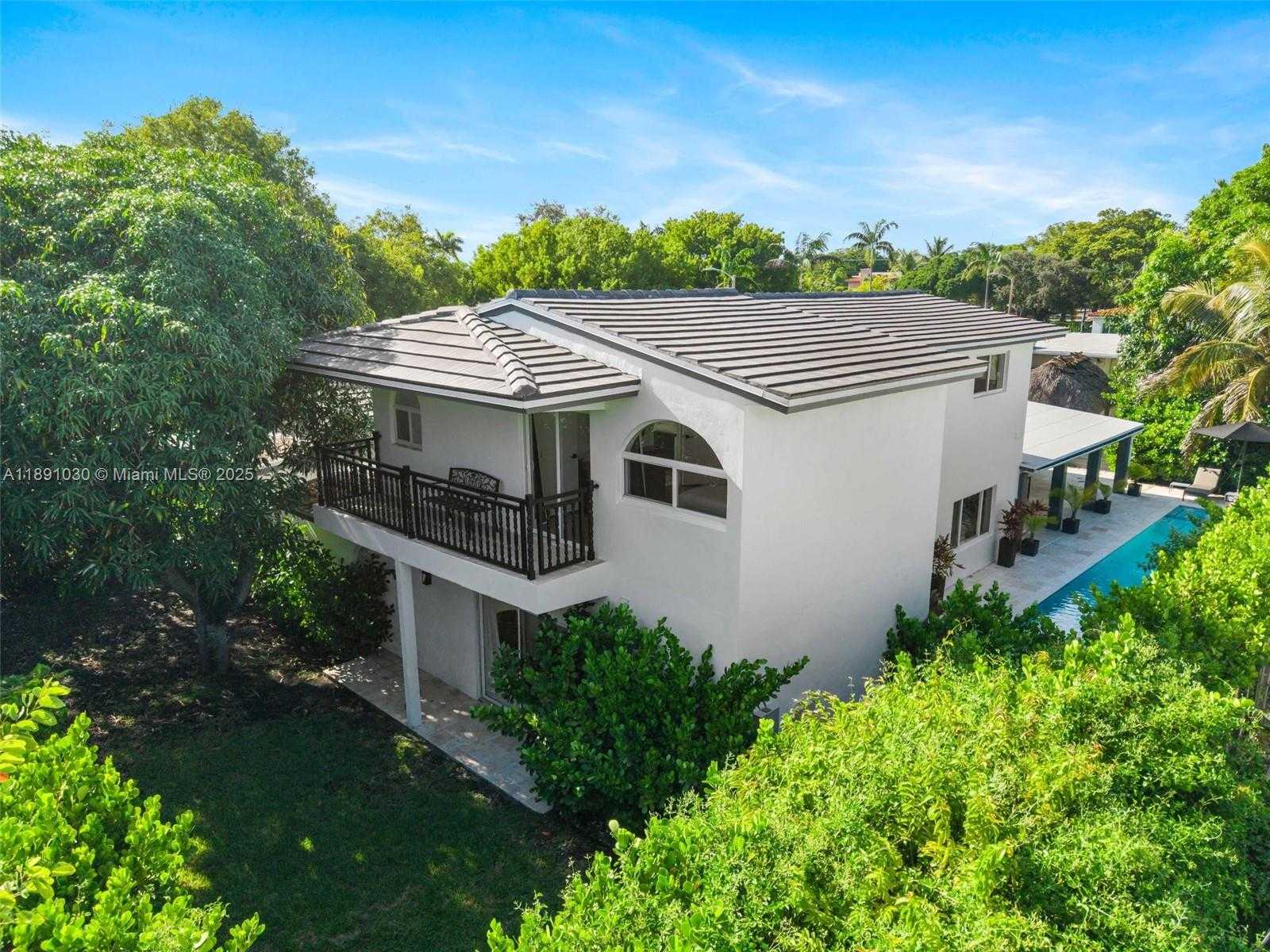 Small Image of 1651 SOUTH WEST 13TH AVE #na, Miami Number 84