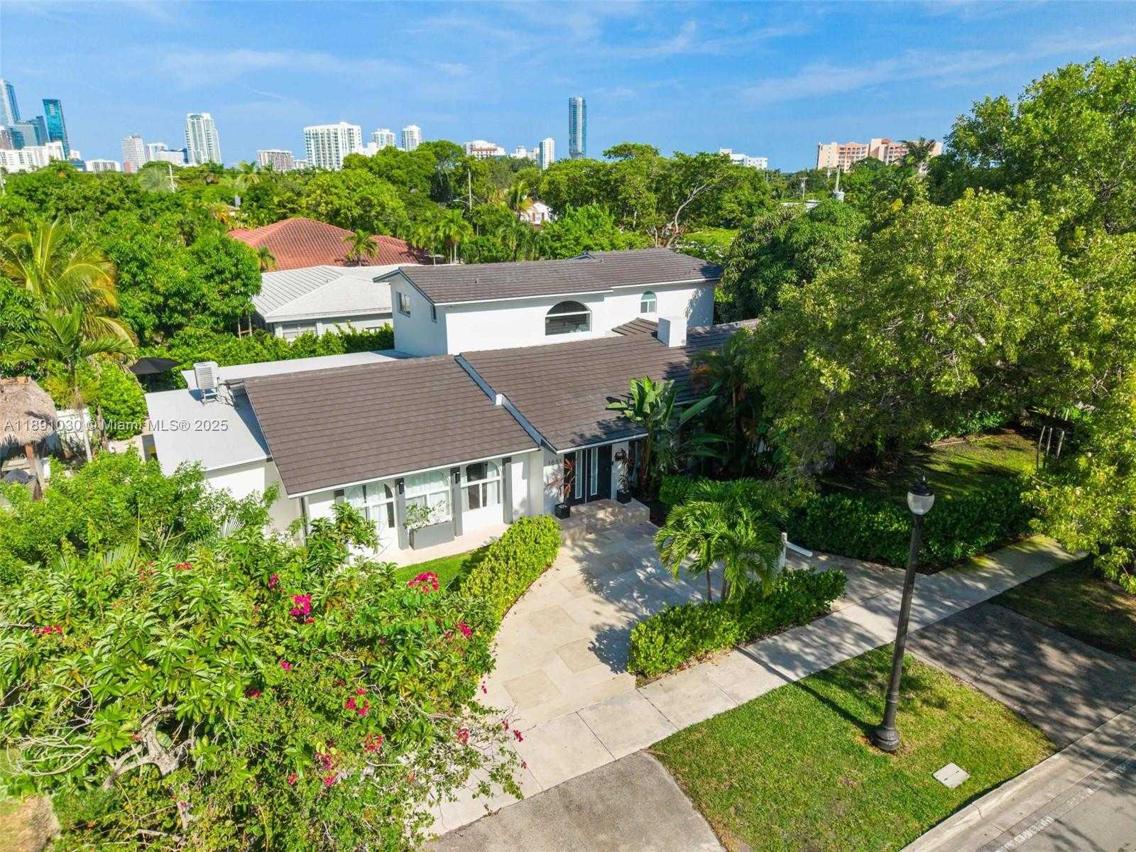 Small Image of 1651 SOUTH WEST 13TH AVE #na, Miami Number 92