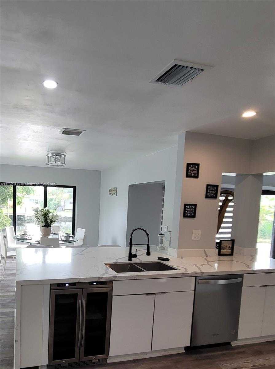 Small Image of 2856 NORTH WEST 10TH AVE #O, Wilton Manors Number 14