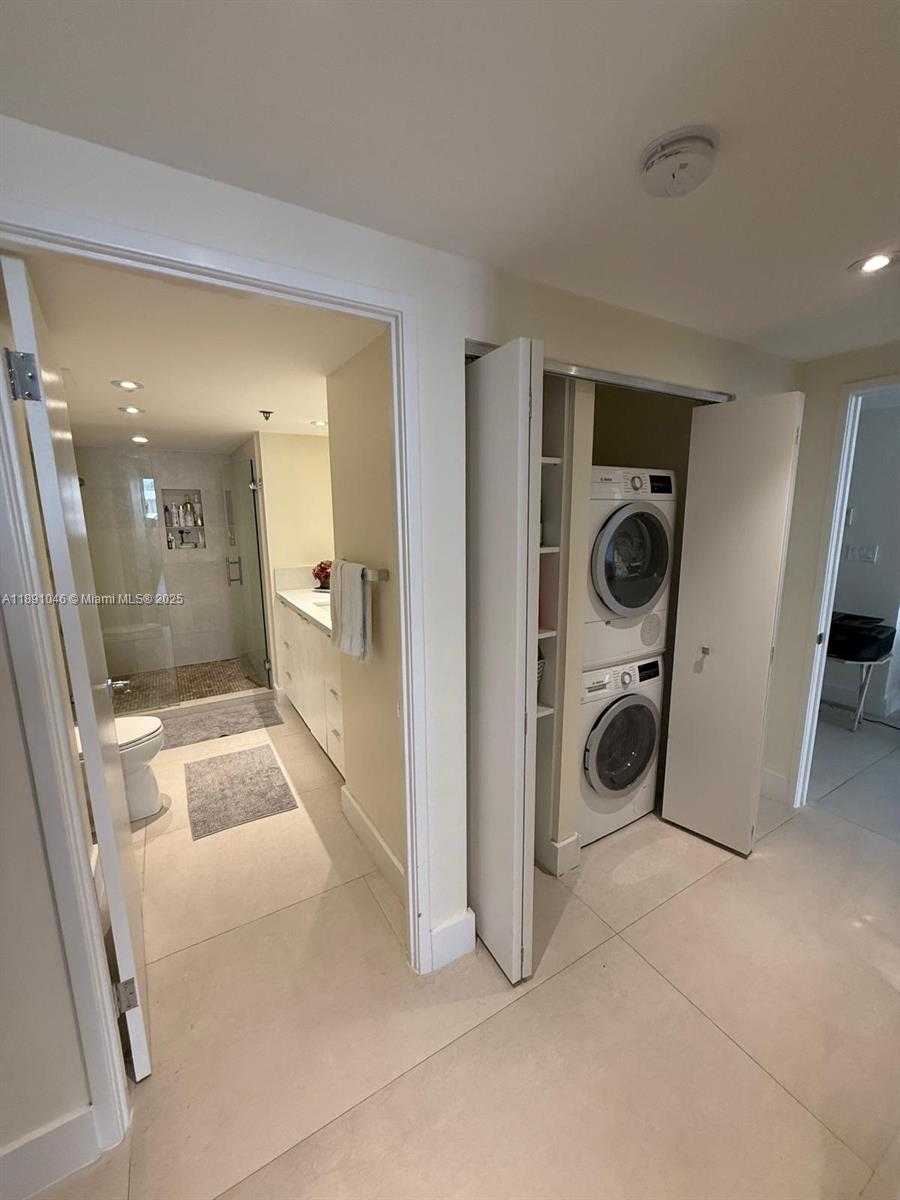 Small Image of 201 CRANDON BLVD #632, Key Biscayne Number 12