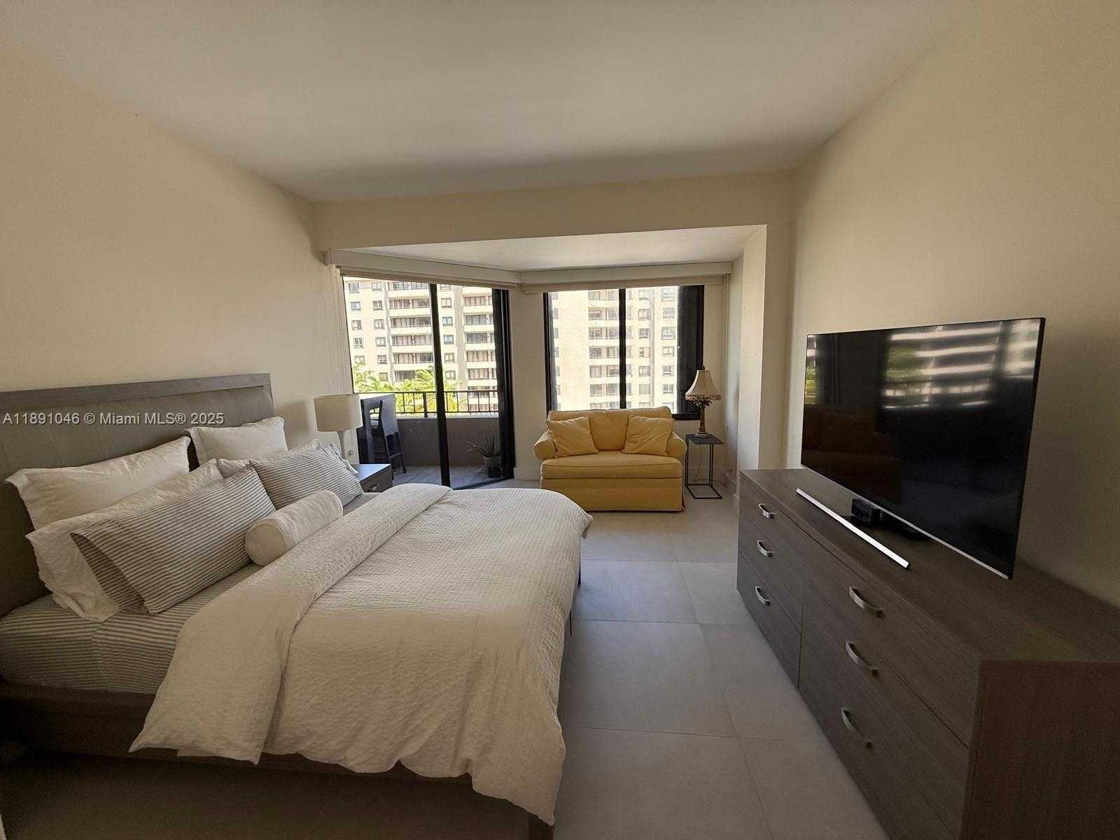 Small Image of 201 CRANDON BLVD #632, Key Biscayne Number 17