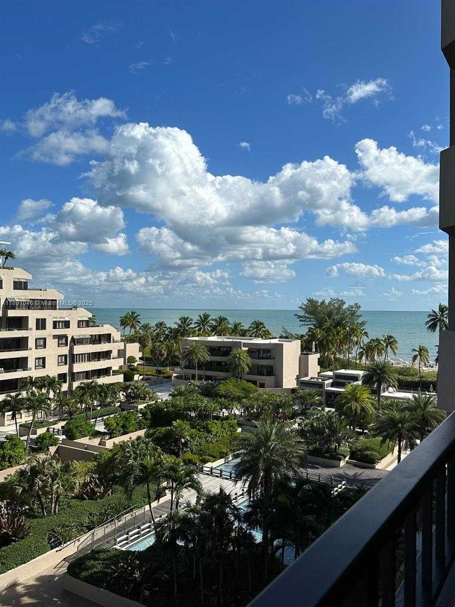Small Image of 201 CRANDON BLVD #632, Key Biscayne Number 31