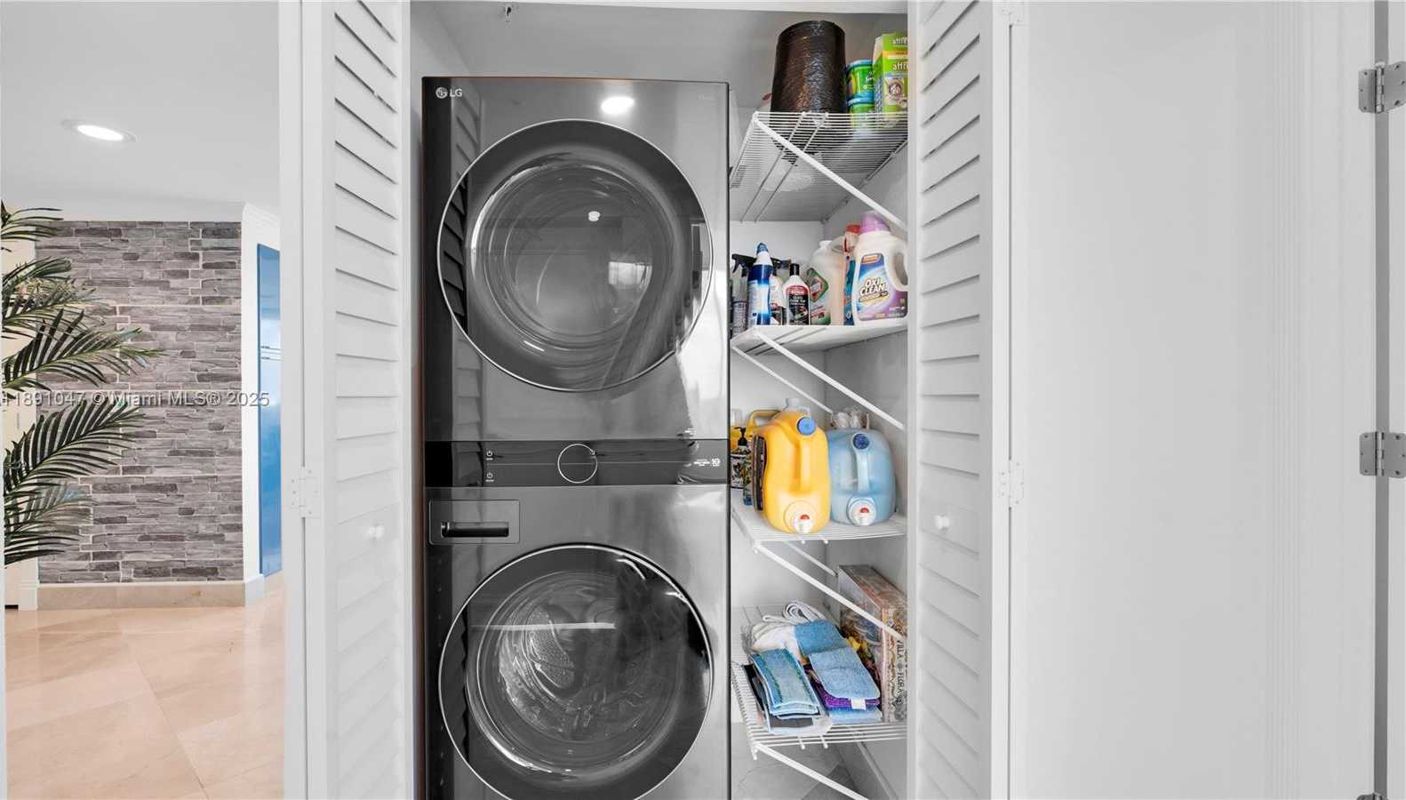 Small Image of 7929 WEST DR #1401, North Bay Village Number 24