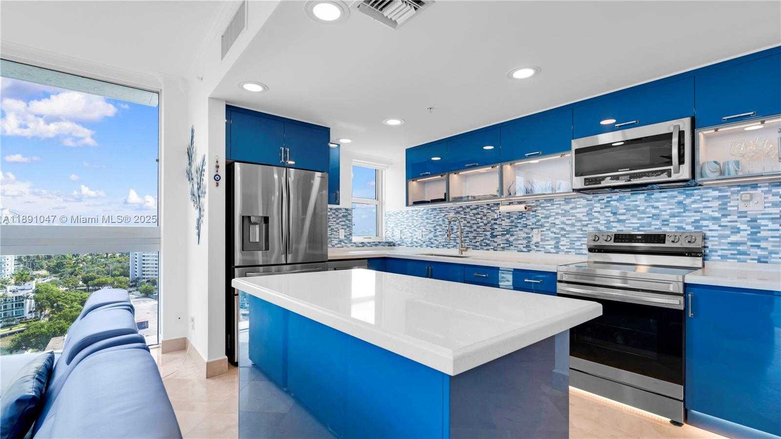 Small Image of 7929 WEST DR #1401, North Bay Village Number 3