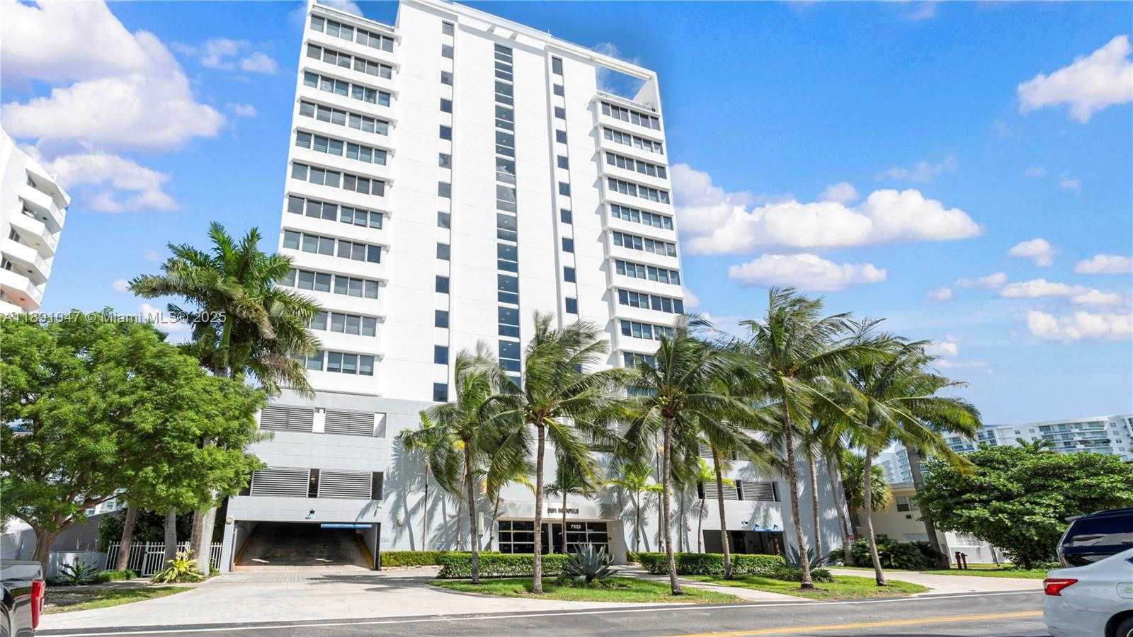 Small Image of 7929 WEST DR #1401, North Bay Village Number 36