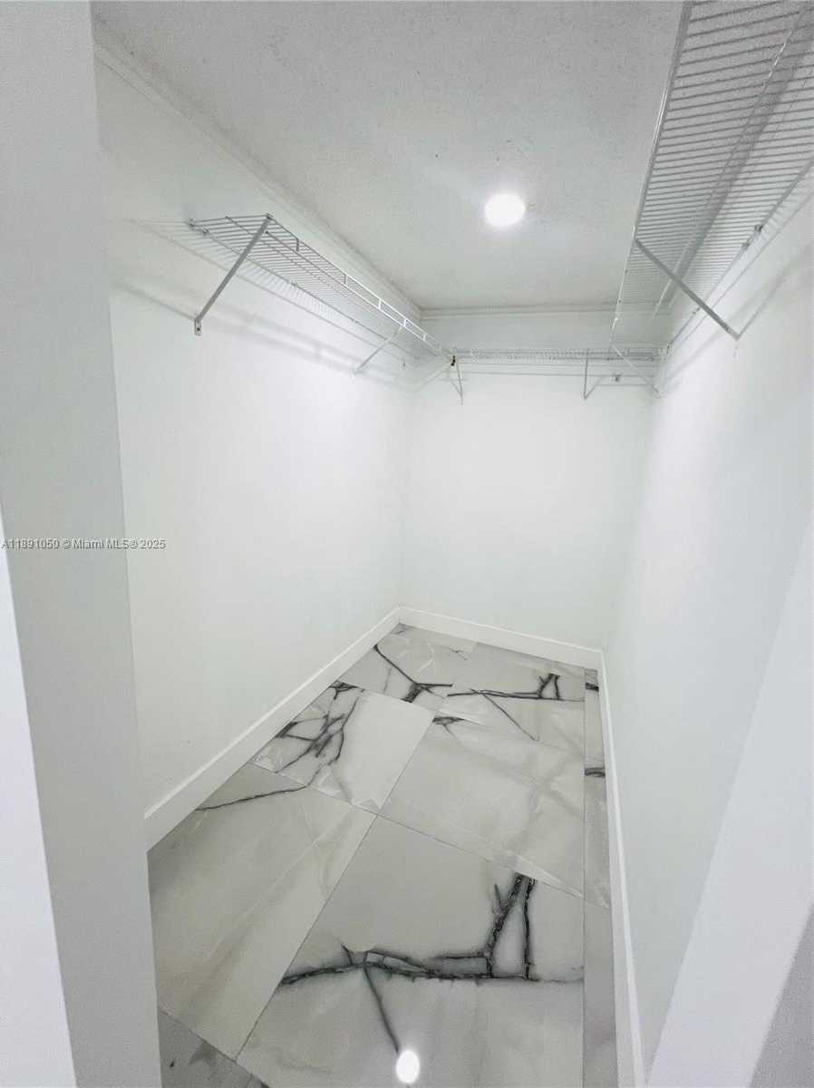 Small Image of 26205 SOUTH WEST 133RD CT, Homestead Number 16