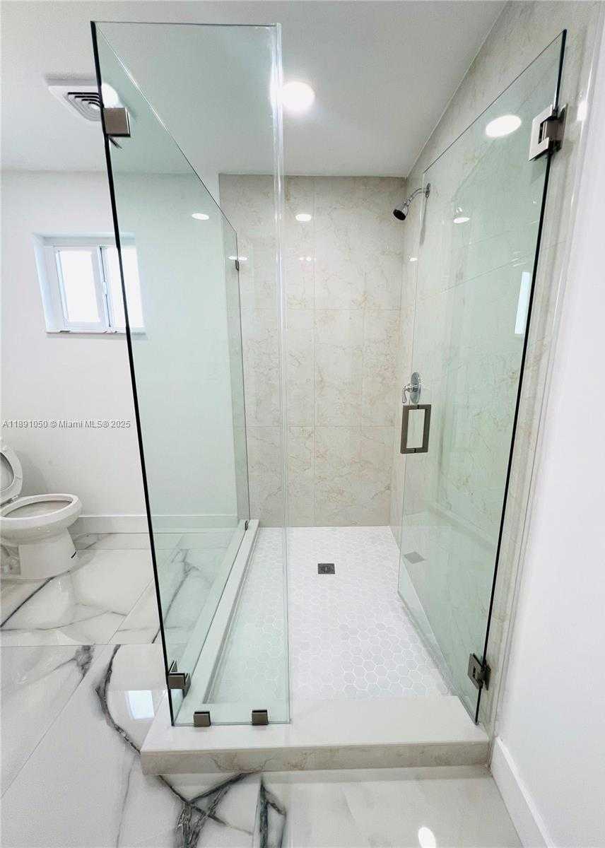 Small Image of 26205 SOUTH WEST 133RD CT, Homestead Number 22