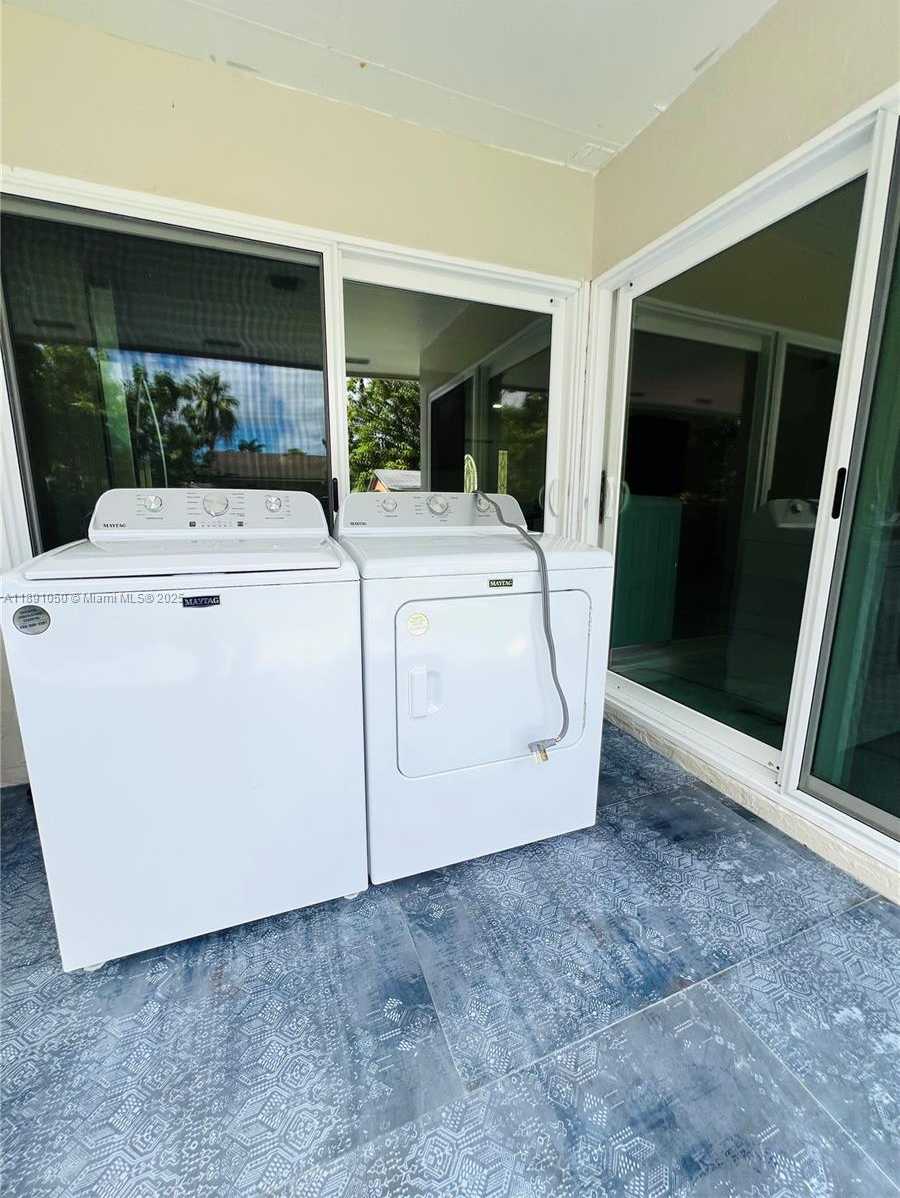 Small Image of 26205 SOUTH WEST 133RD CT, Homestead Number 24