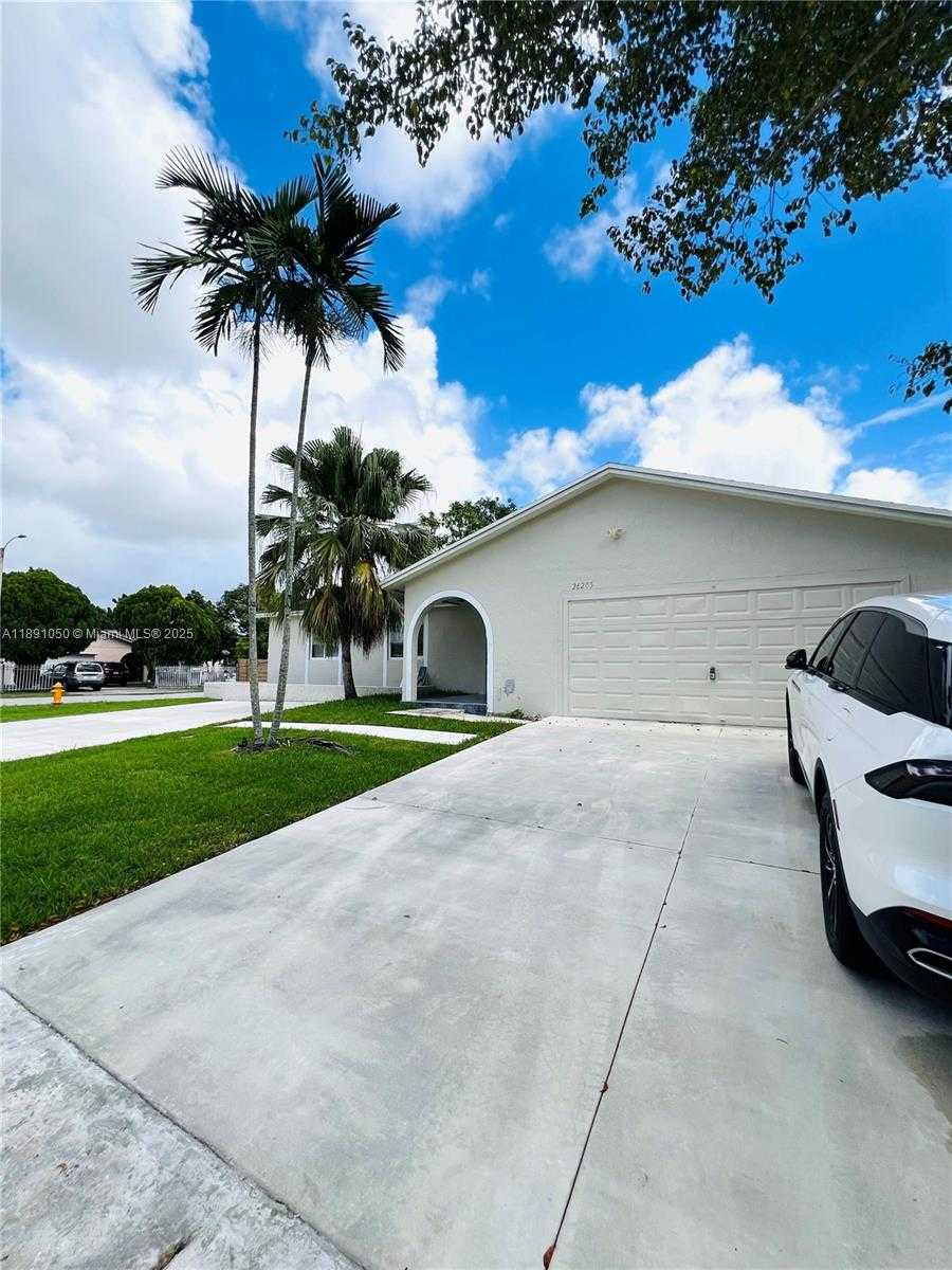 Small Image of 26205 SOUTH WEST 133RD CT, Homestead Number 25