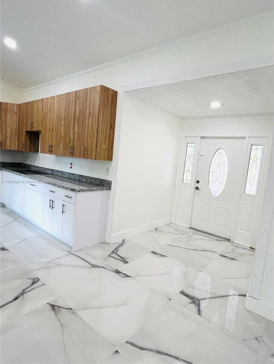 Small Image of 26205 SOUTH WEST 133RD CT, Homestead Number 4