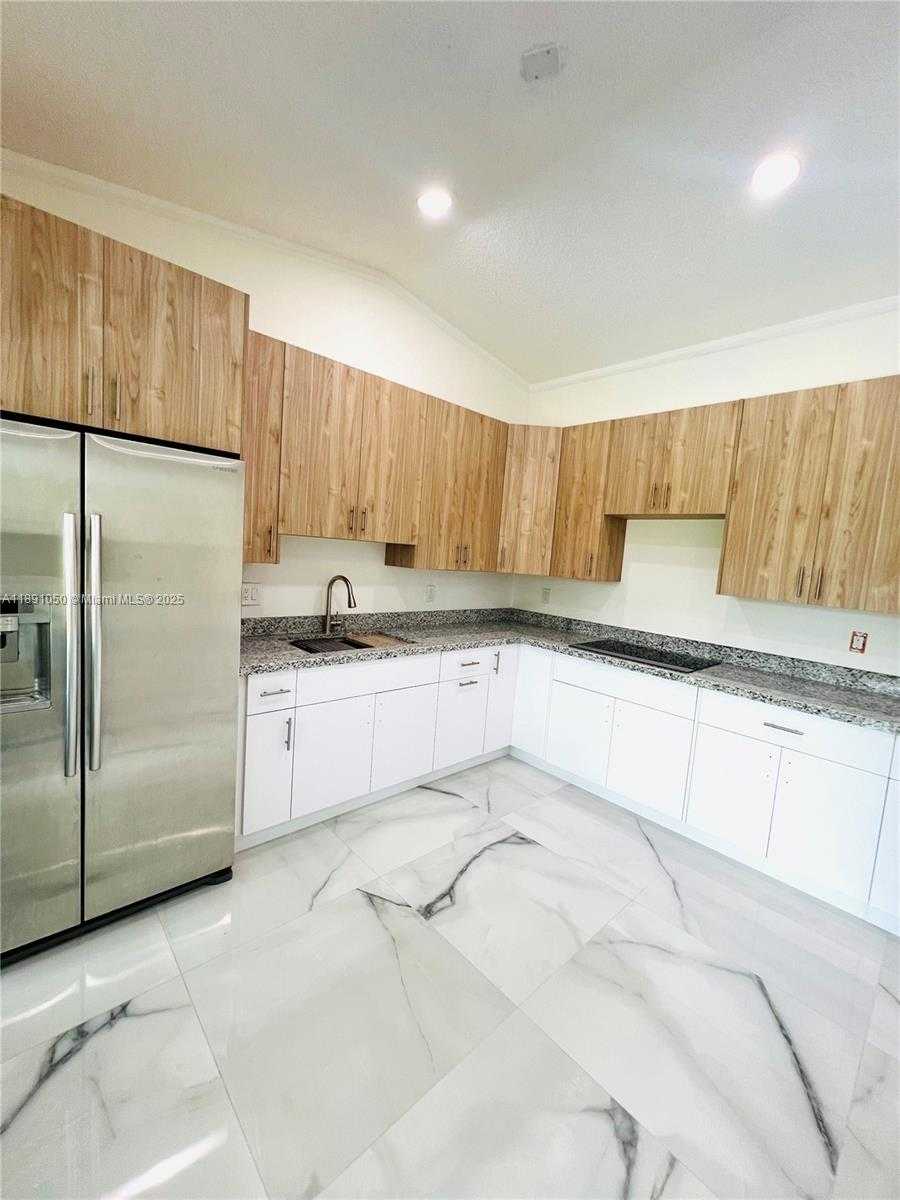 Small Image of 26205 SOUTH WEST 133RD CT, Homestead Number 7
