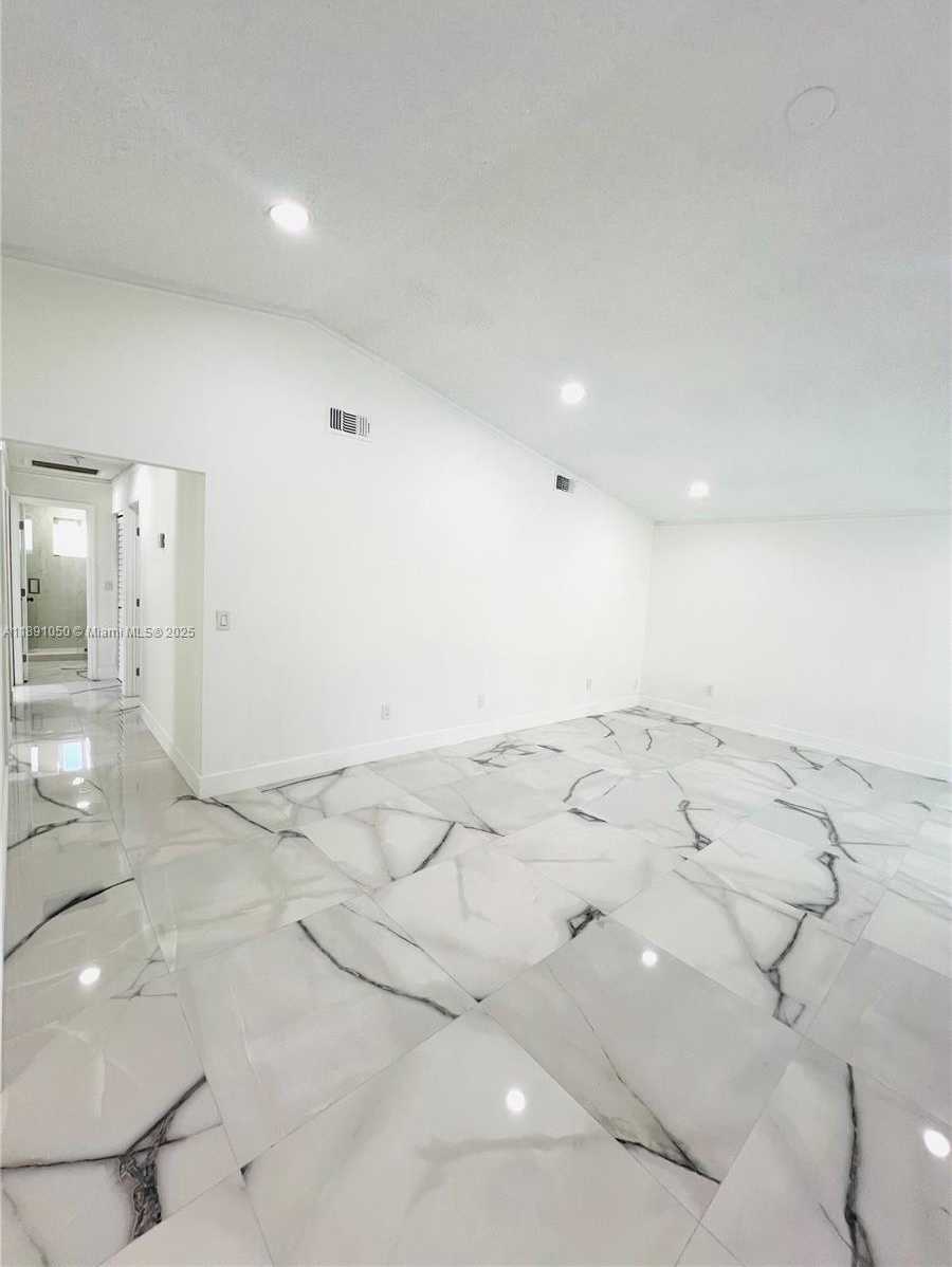Small Image of 26205 SOUTH WEST 133RD CT, Homestead Number 9