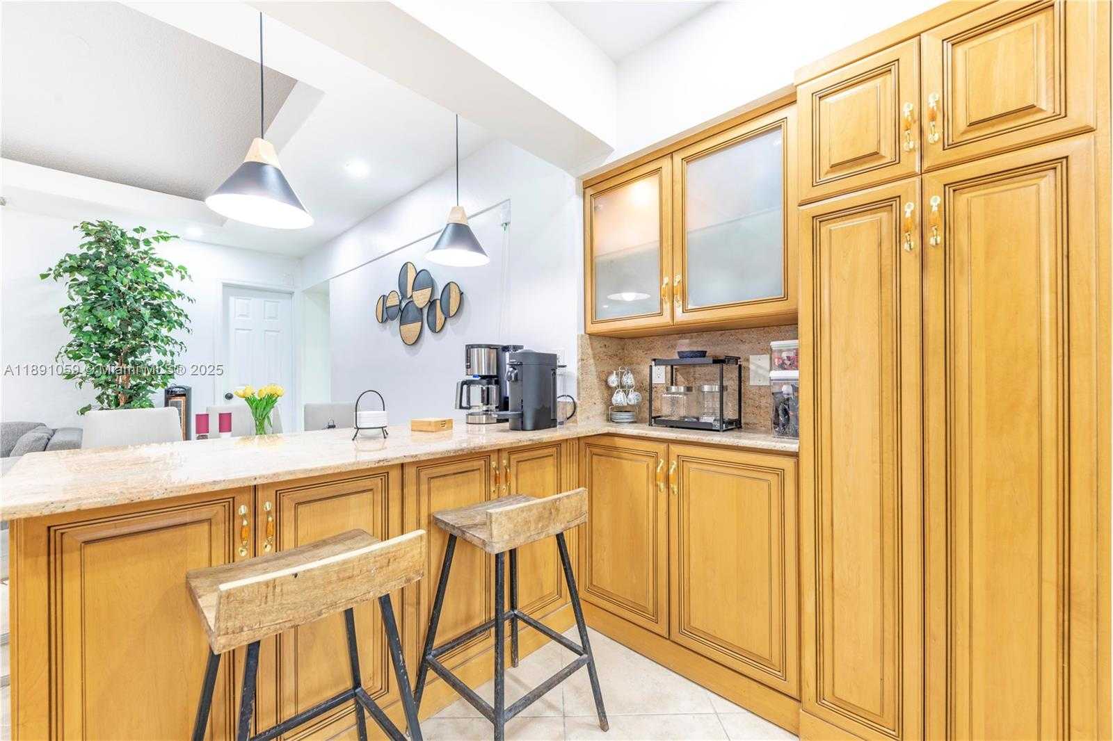 Small Image of 314 SOUTH EAST 3RD ST #2, Dania Beach Number 10