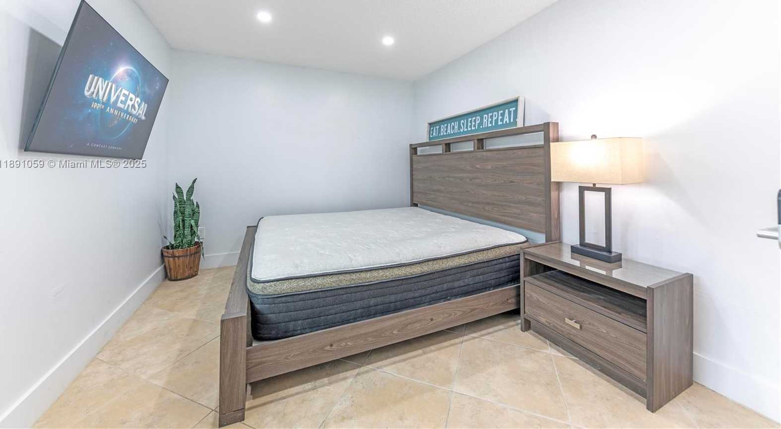 Small Image of 314 SOUTH EAST 3RD ST #2, Dania Beach Number 15