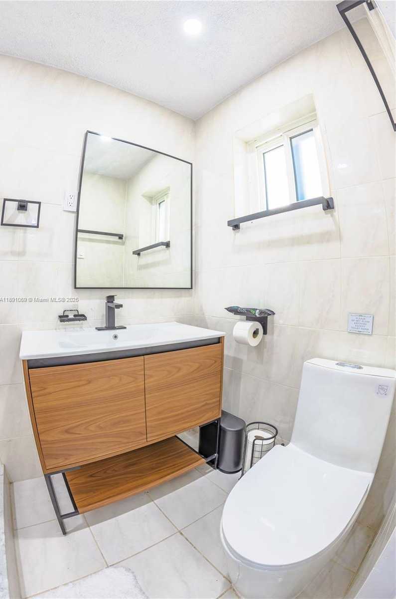 Small Image of 314 SOUTH EAST 3RD ST #2, Dania Beach Number 16