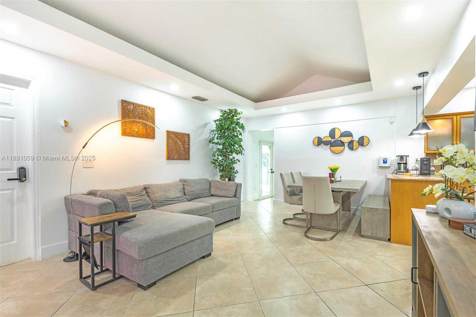 Small Image of 314 SOUTH EAST 3RD ST #2, Dania Beach Number 4