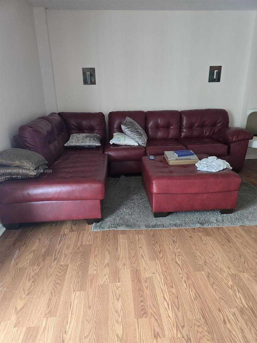 Small Image of 1833 SOUTH OCEAN DR #906, Hallandale Beach Number 37