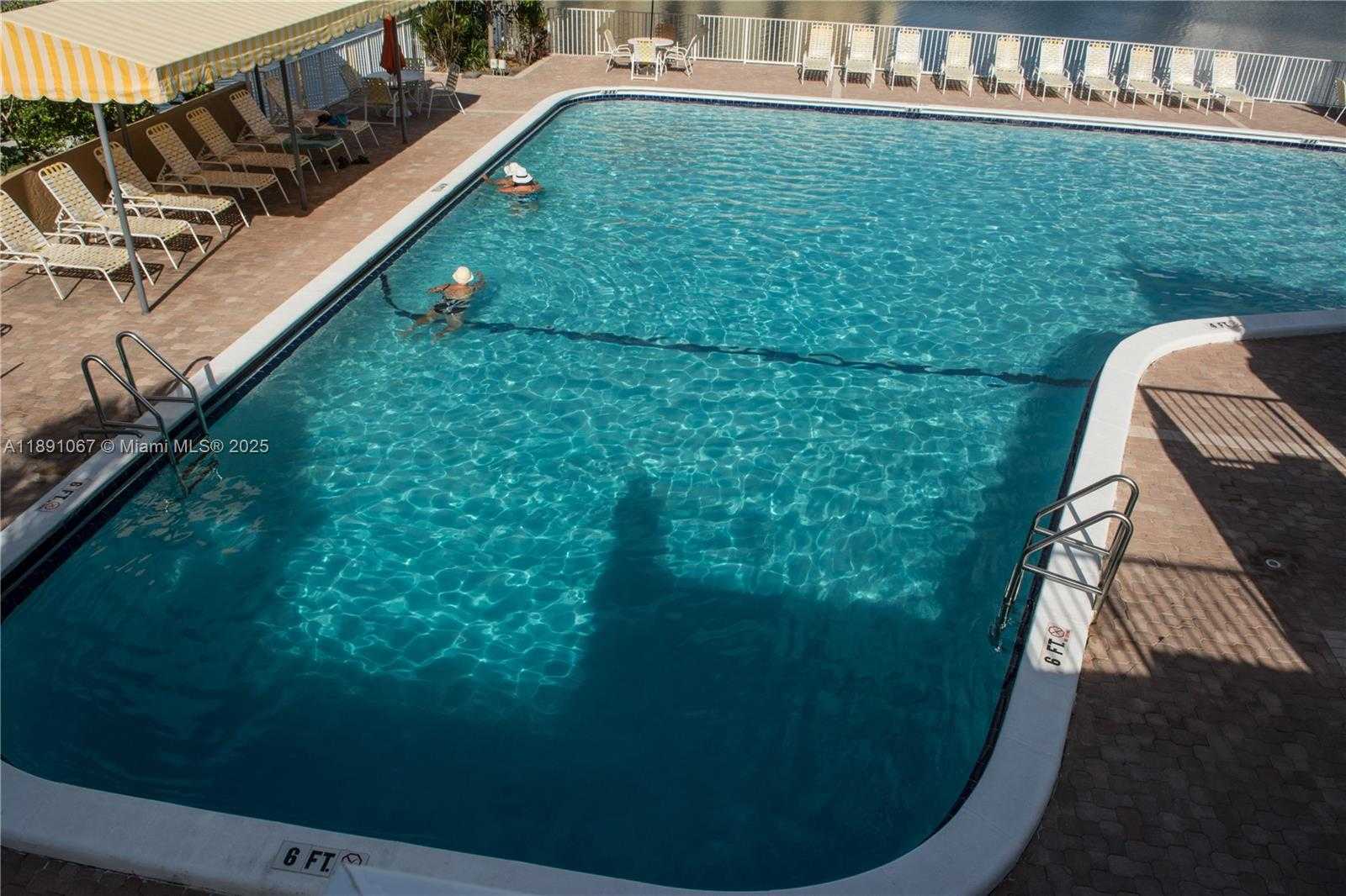 Small Image of 1833 SOUTH OCEAN DR #906, Hallandale Beach Number 63