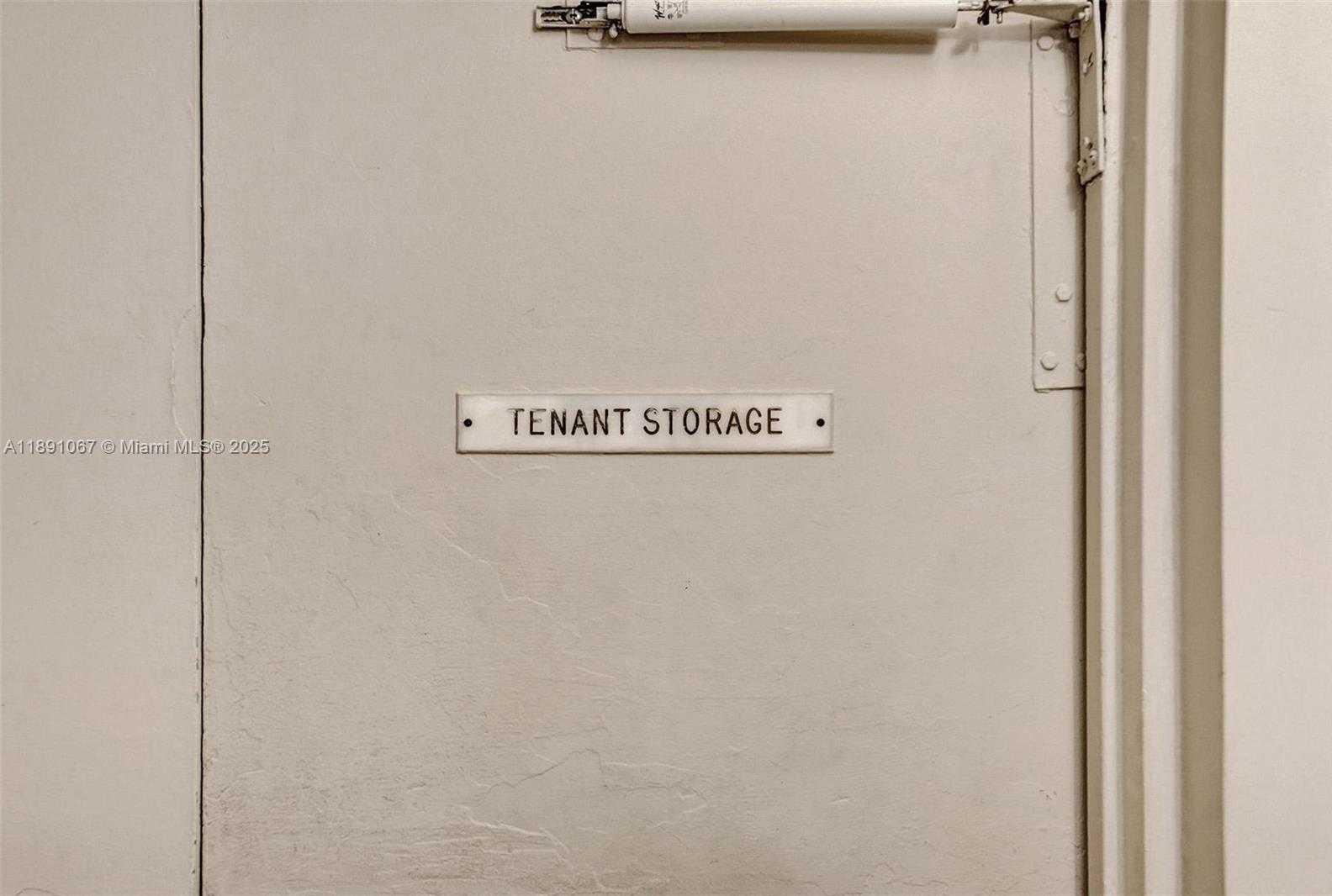 Small Image of 1833 SOUTH OCEAN DR #906, Hallandale Beach Number 66