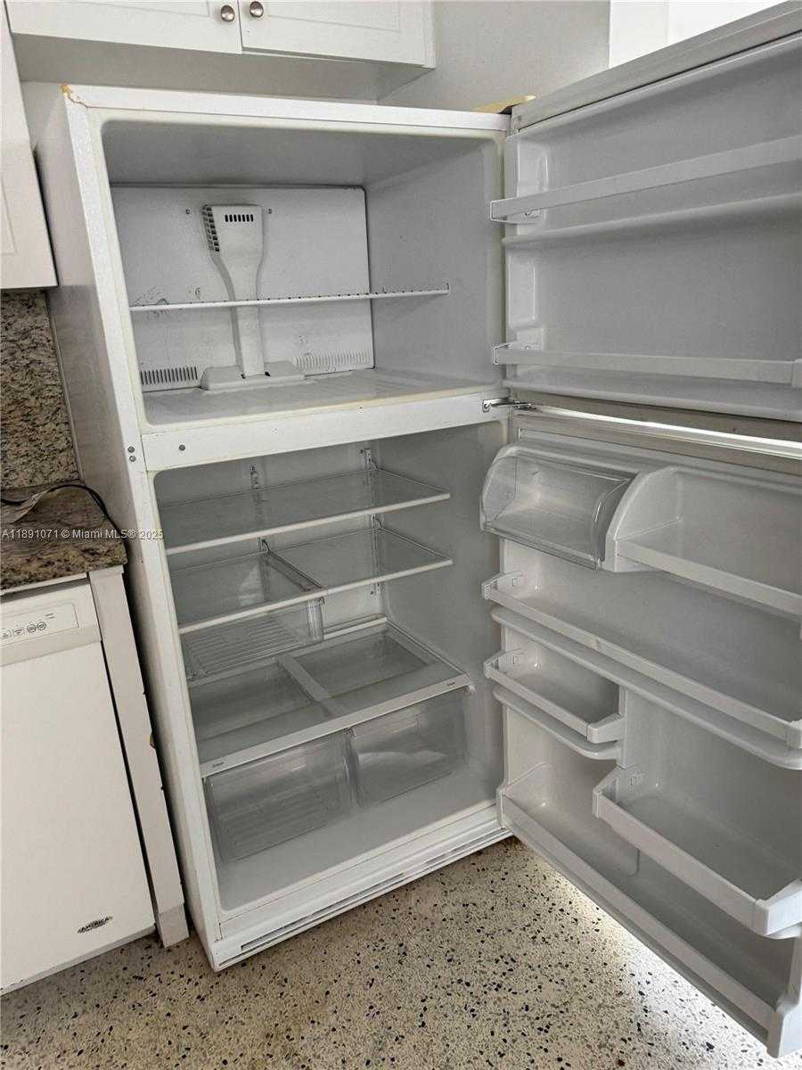 Small Image of 3438 NORTH WEST 4TH ST, Miami Number 11