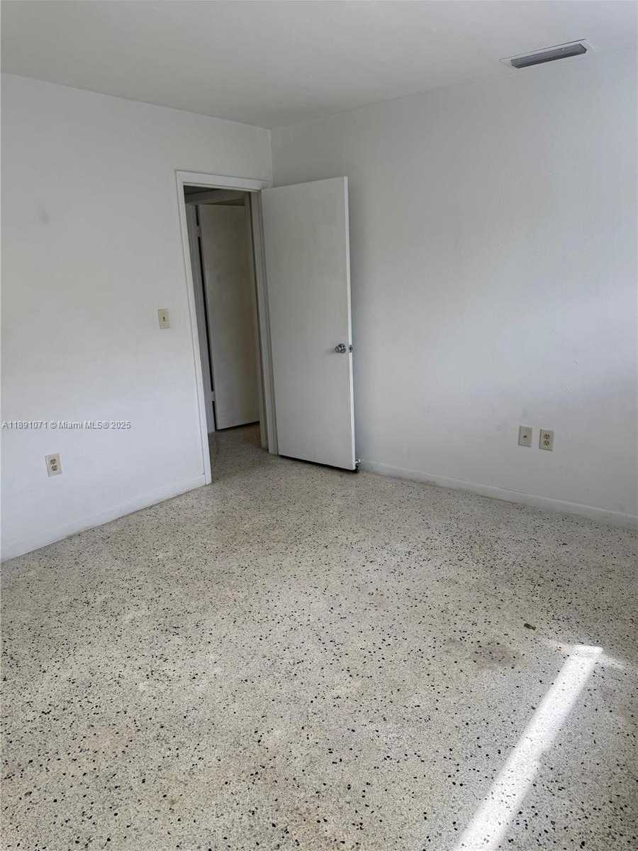Small Image of 3438 NORTH WEST 4TH ST, Miami Number 24