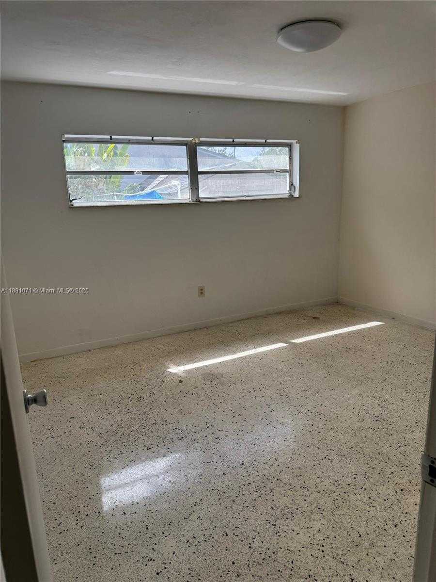 Small Image of 3438 NORTH WEST 4TH ST, Miami Number 26
