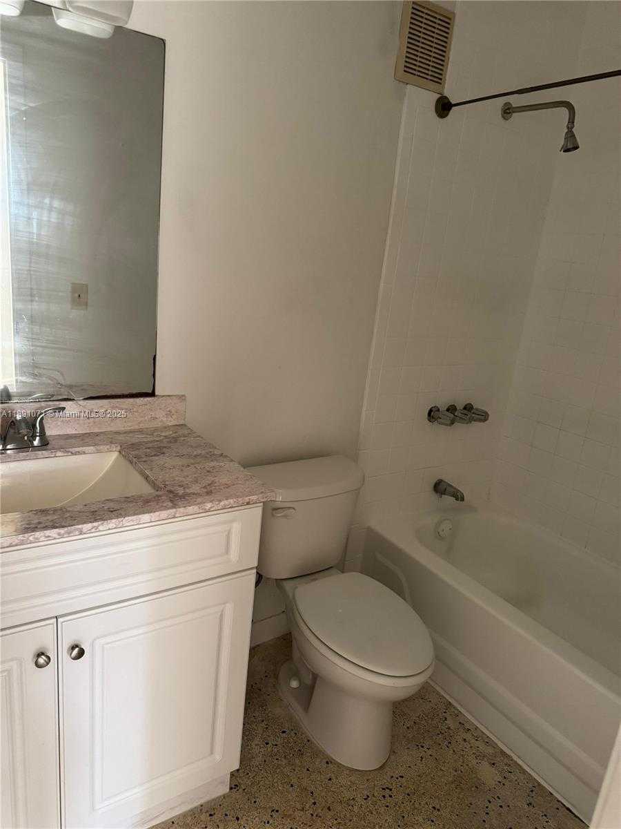 Small Image of 3438 NORTH WEST 4TH ST, Miami Number 28