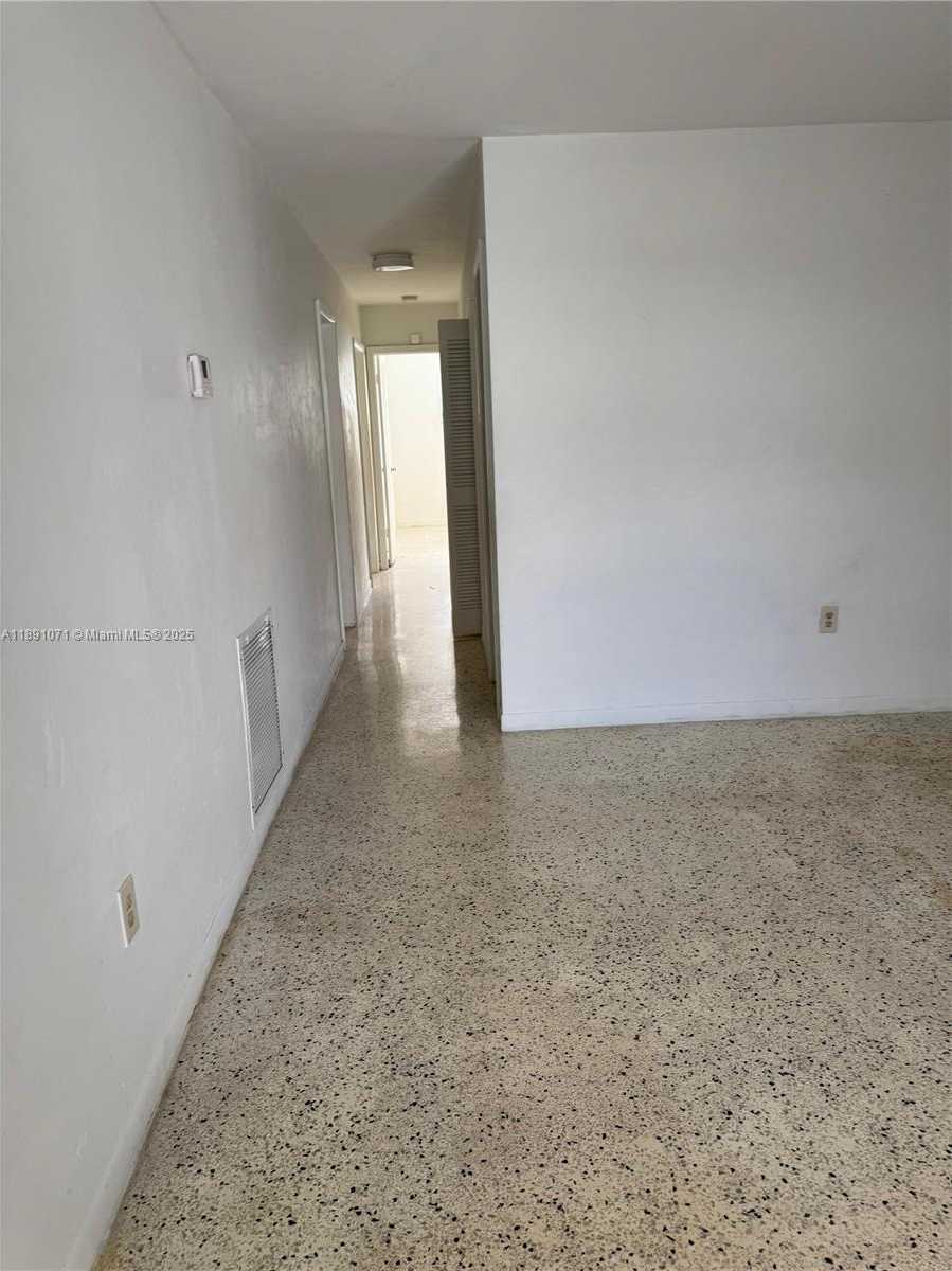 Small Image of 3438 NORTH WEST 4TH ST, Miami Number 9