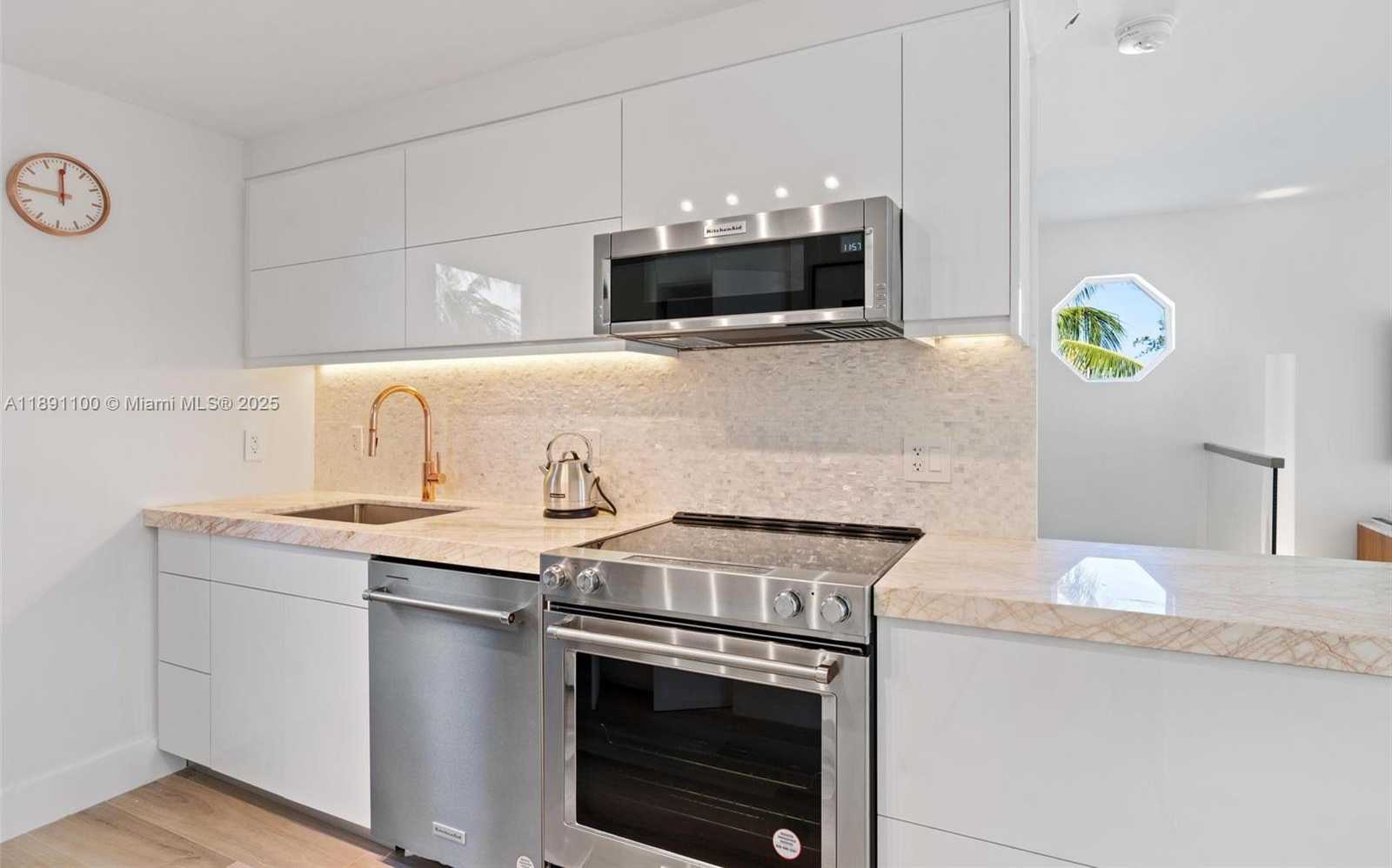 Small Image of 1005 8TH ST #PH 4, Miami Beach Number 11