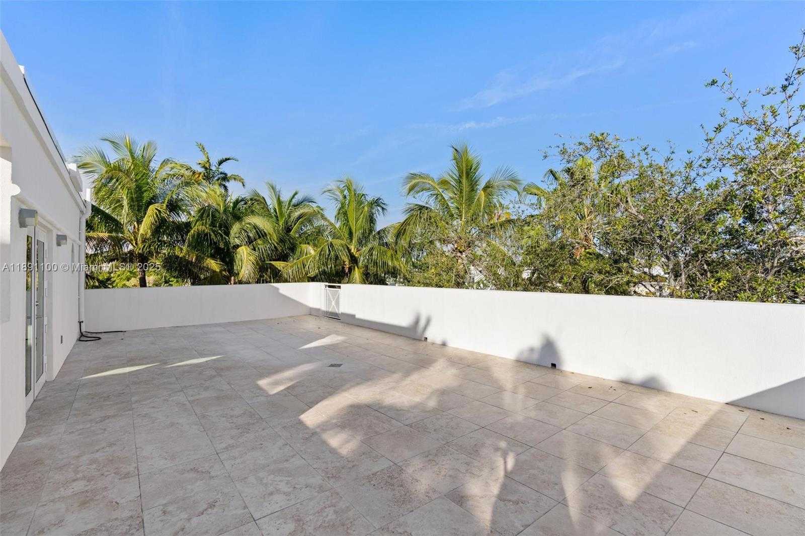 Small Image of 1005 8TH ST #PH 4, Miami Beach Number 14