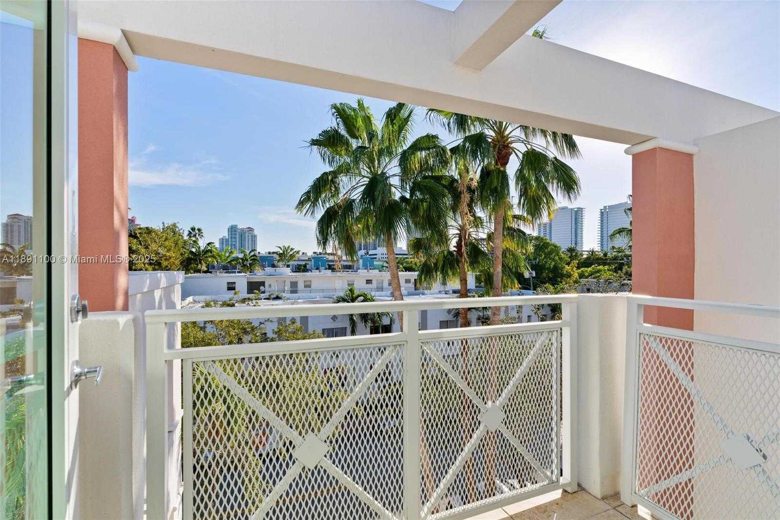 Small Image of 1005 8TH ST #PH 4, Miami Beach Number 18