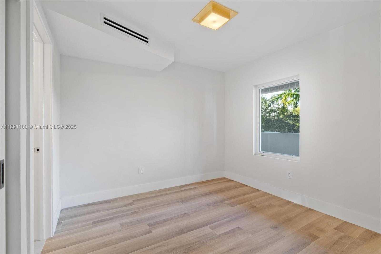 Small Image of 1005 8TH ST #PH 4, Miami Beach Number 28