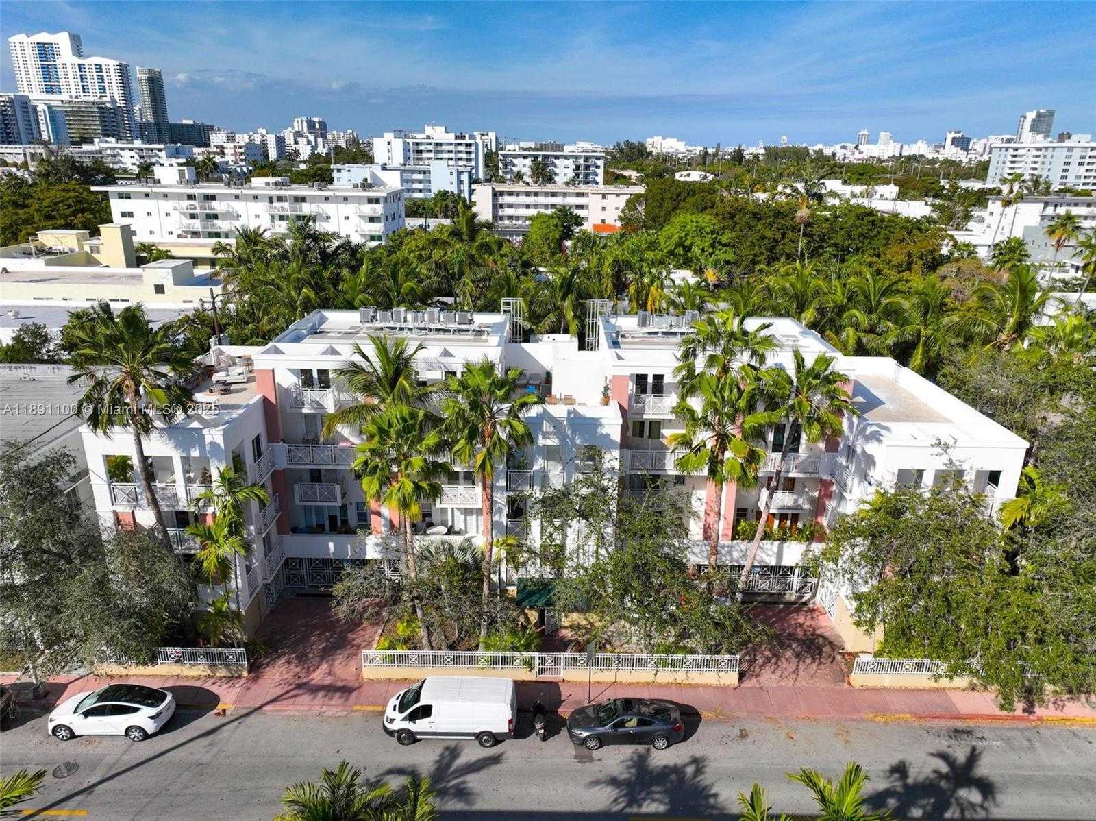 Small Image of 1005 8TH ST #PH 4, Miami Beach Number 31