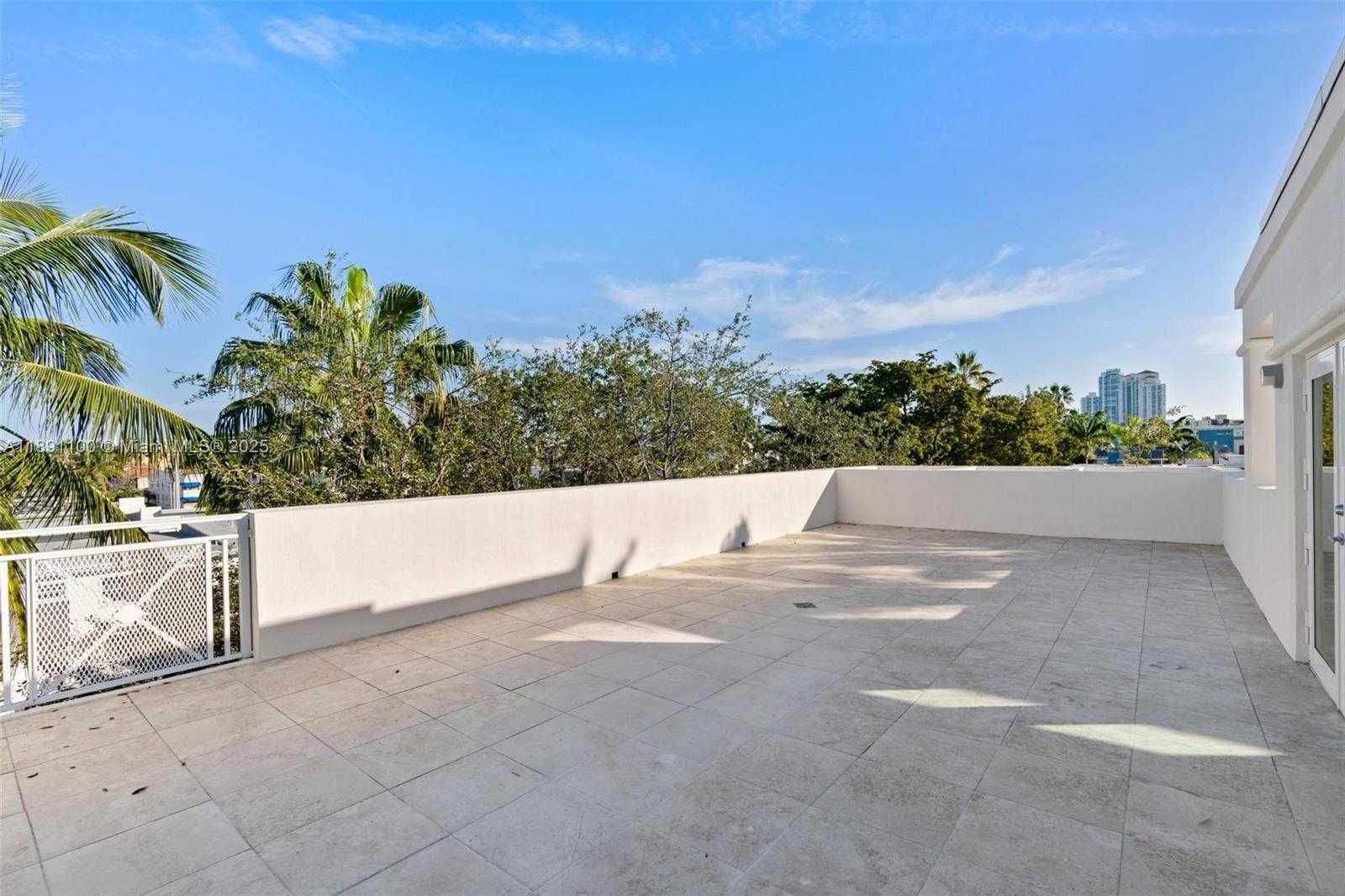 Small Image of 1005 8TH ST #PH 4, Miami Beach Number 8