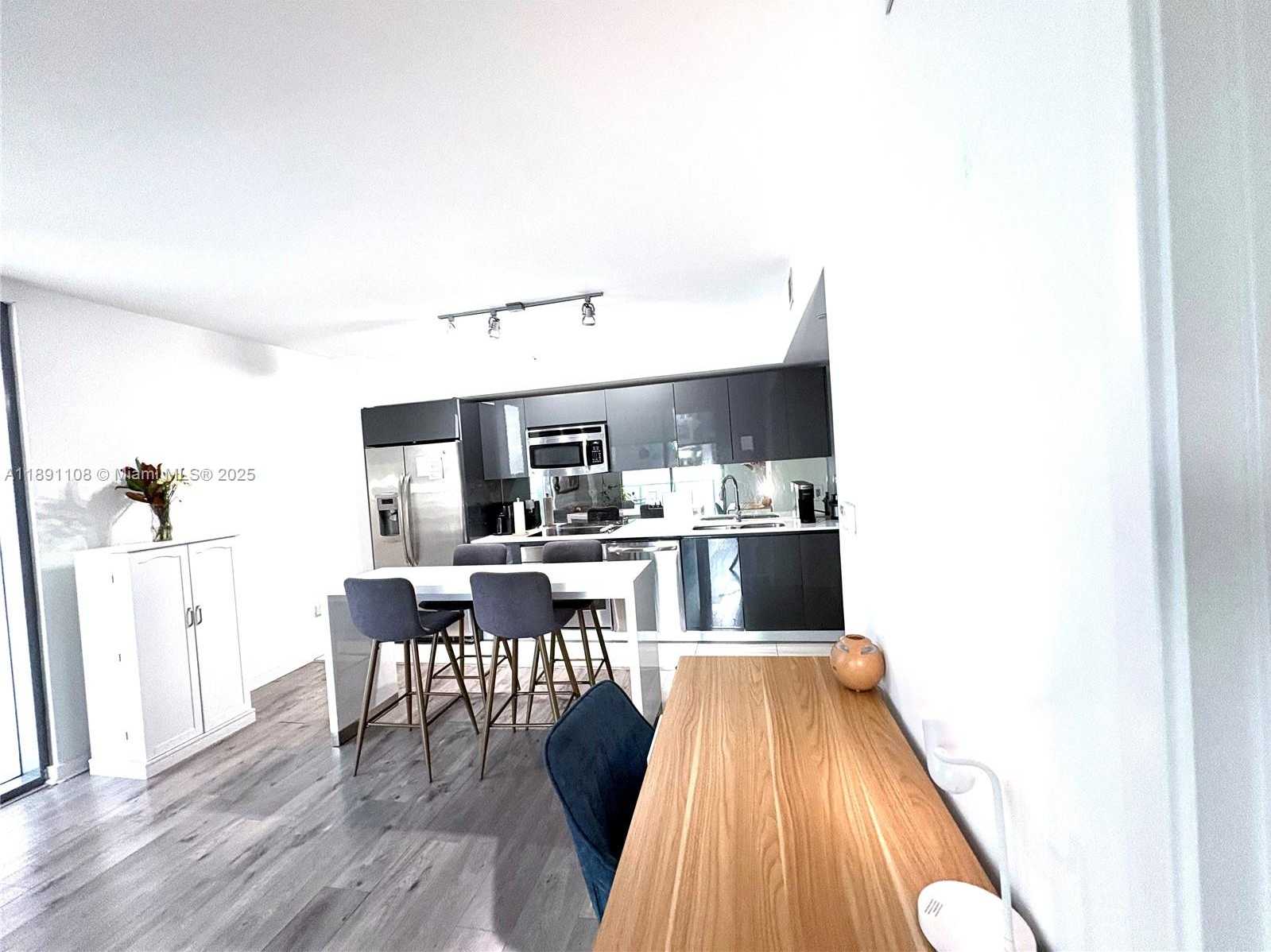 Small Image of 31 SOUTH EAST 6TH ST #308, Miami Number 5