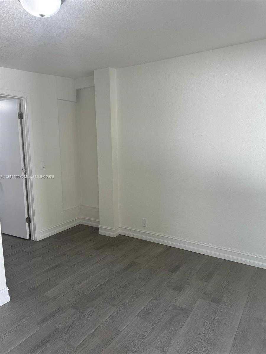 Small Image of 858 NORTH WEST 29TH TER, Miami Number 9
