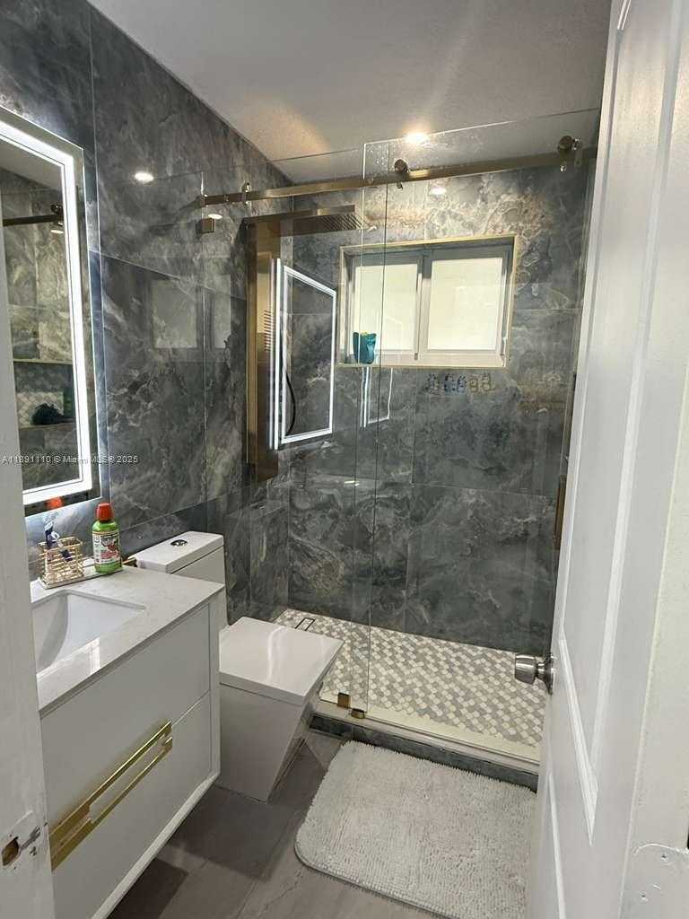 Small Image of 17881 SOUTH WEST 113TH CT, Miami Number 21